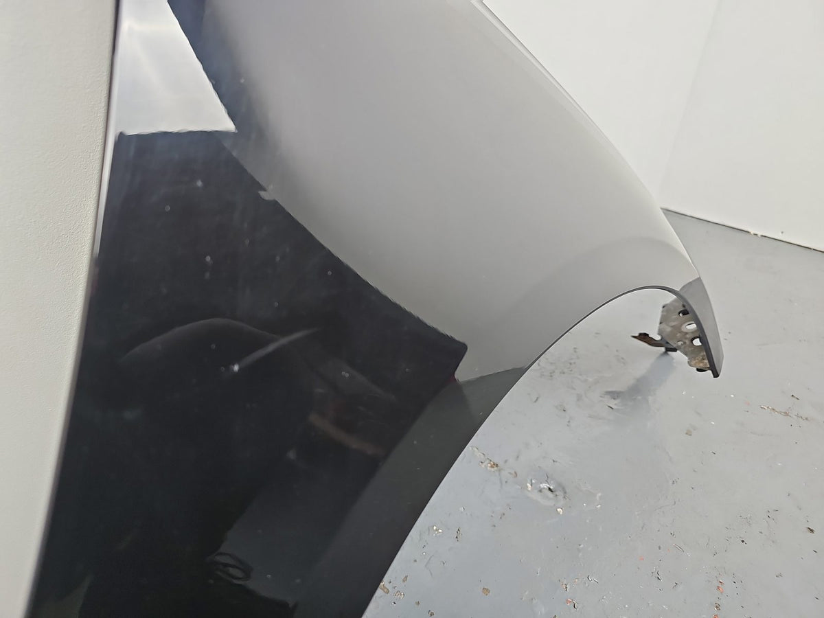 Wing Front RH 4