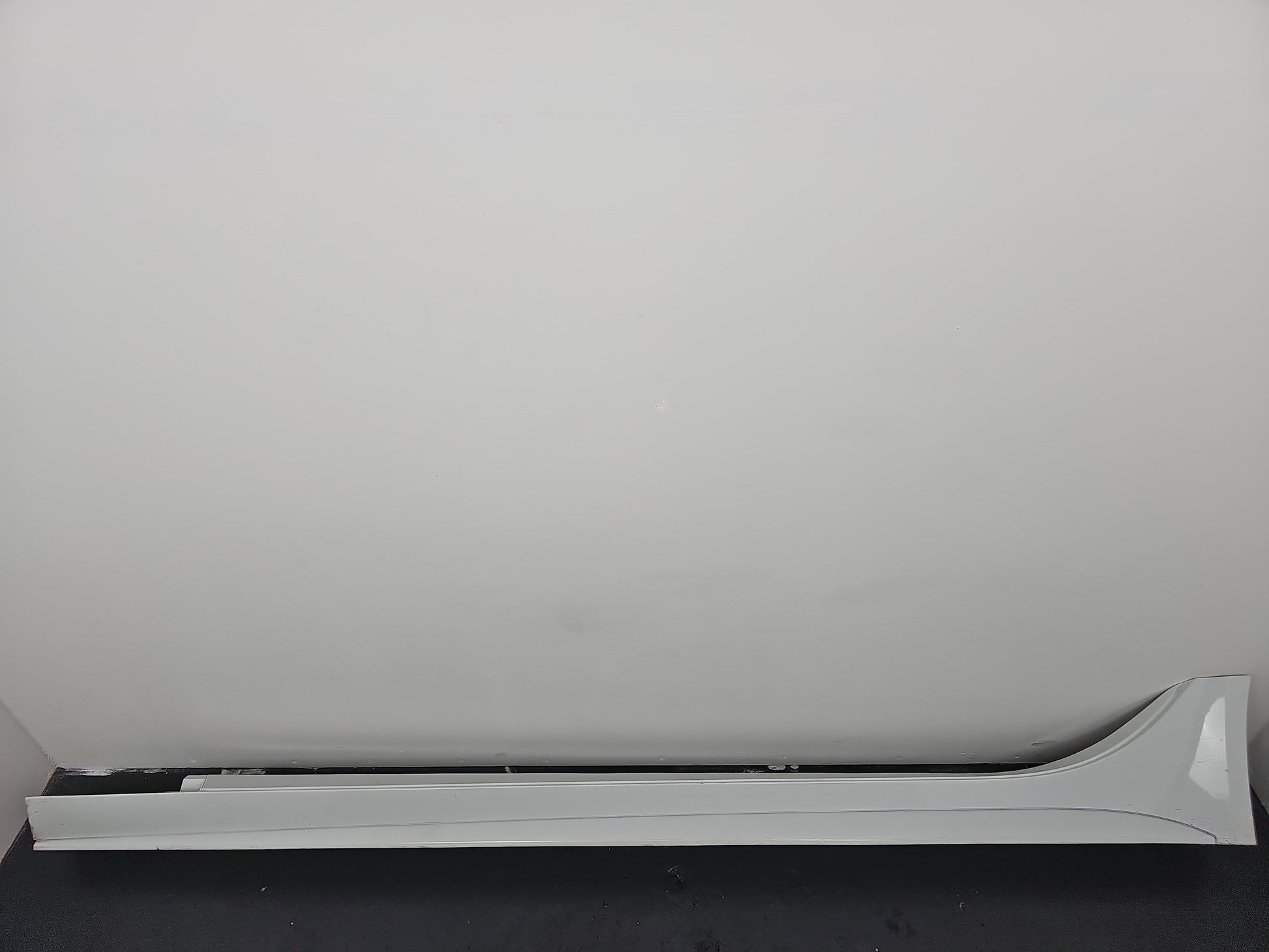 Side Skirt LH 4