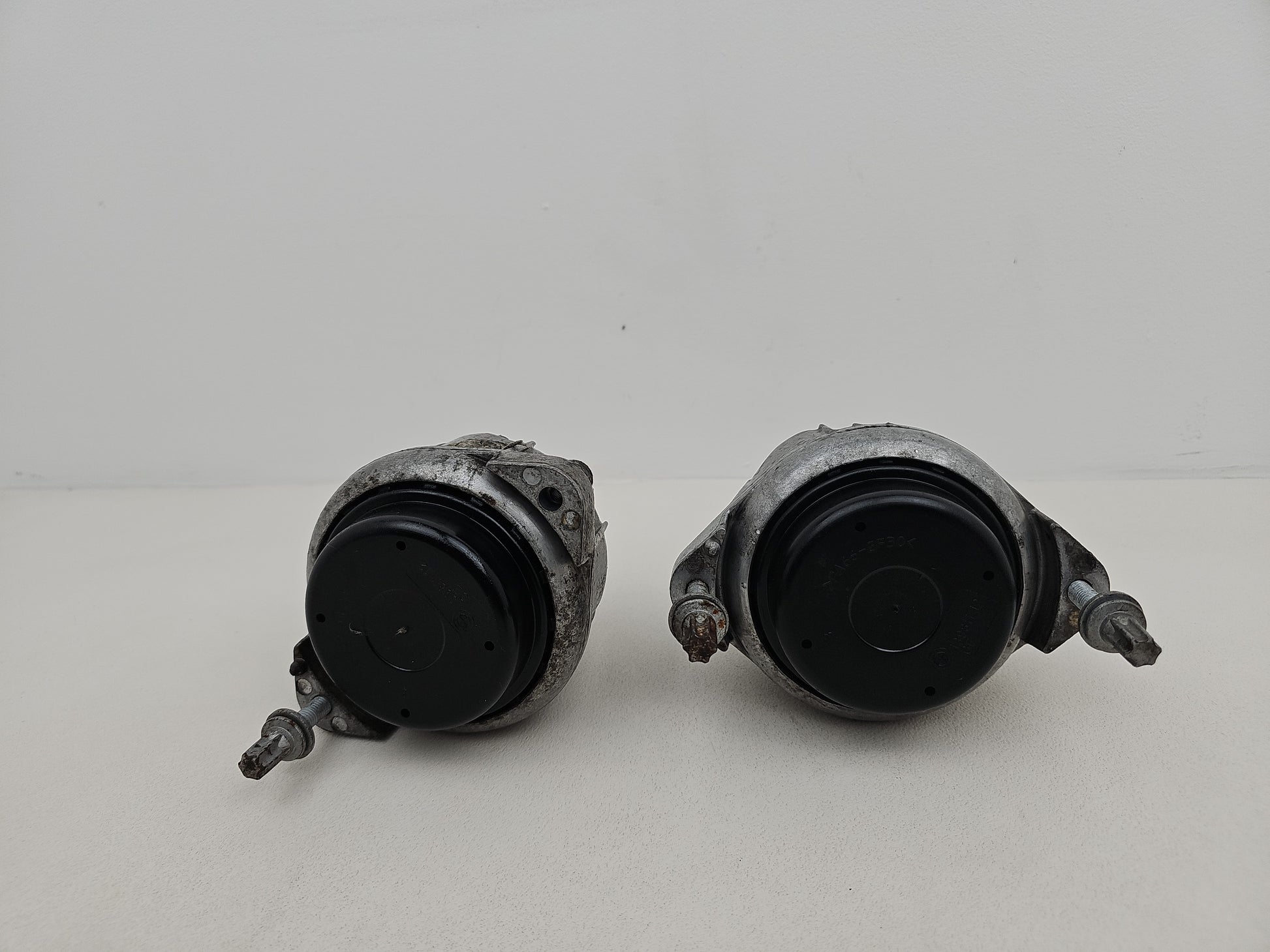Set Of Engine Mounts LH + RH 4