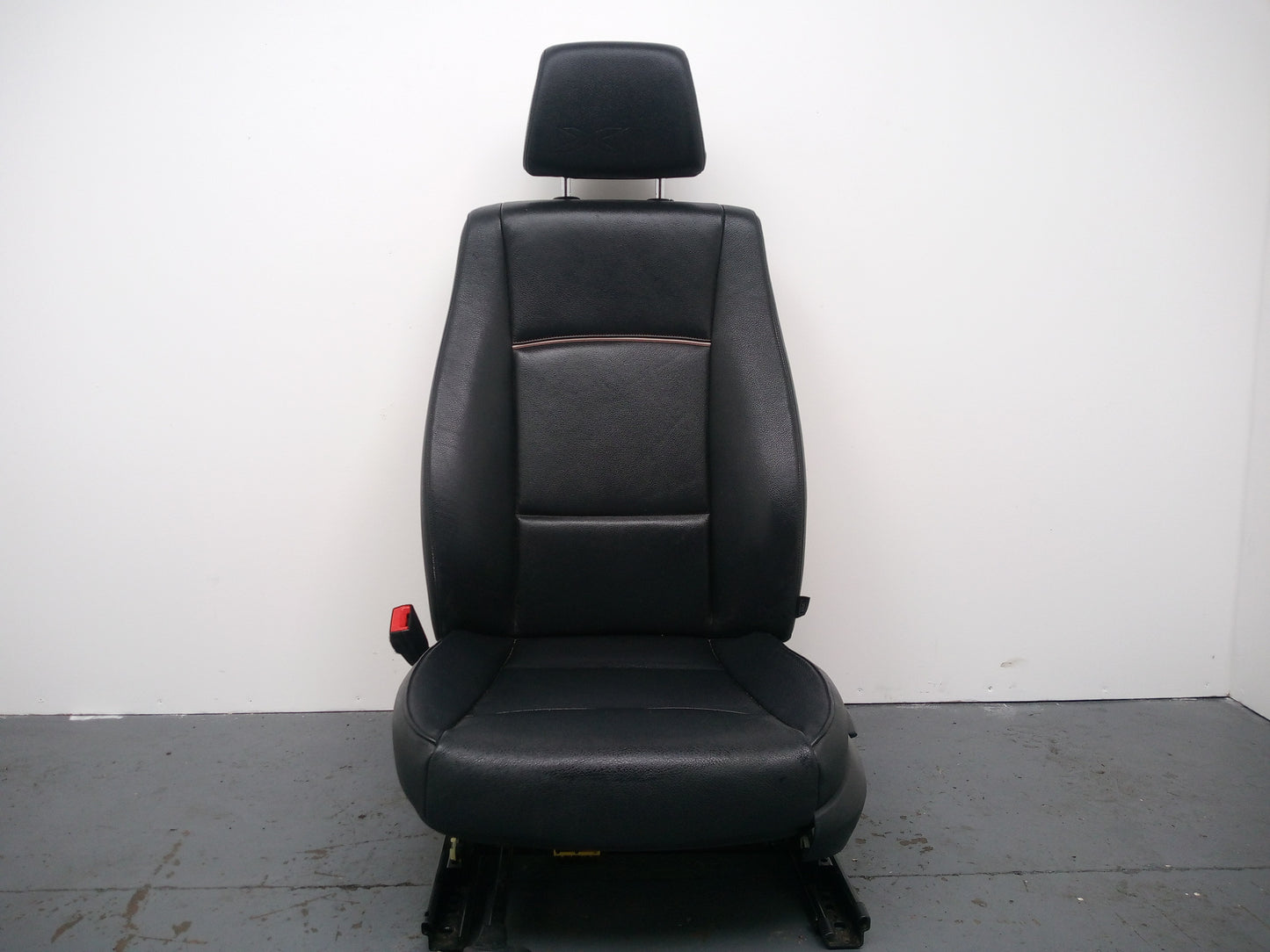 Bmw X1 E84 Front Seat Left N/S Leather Passenger Nevada Black Piping Gray Brown - photo 4