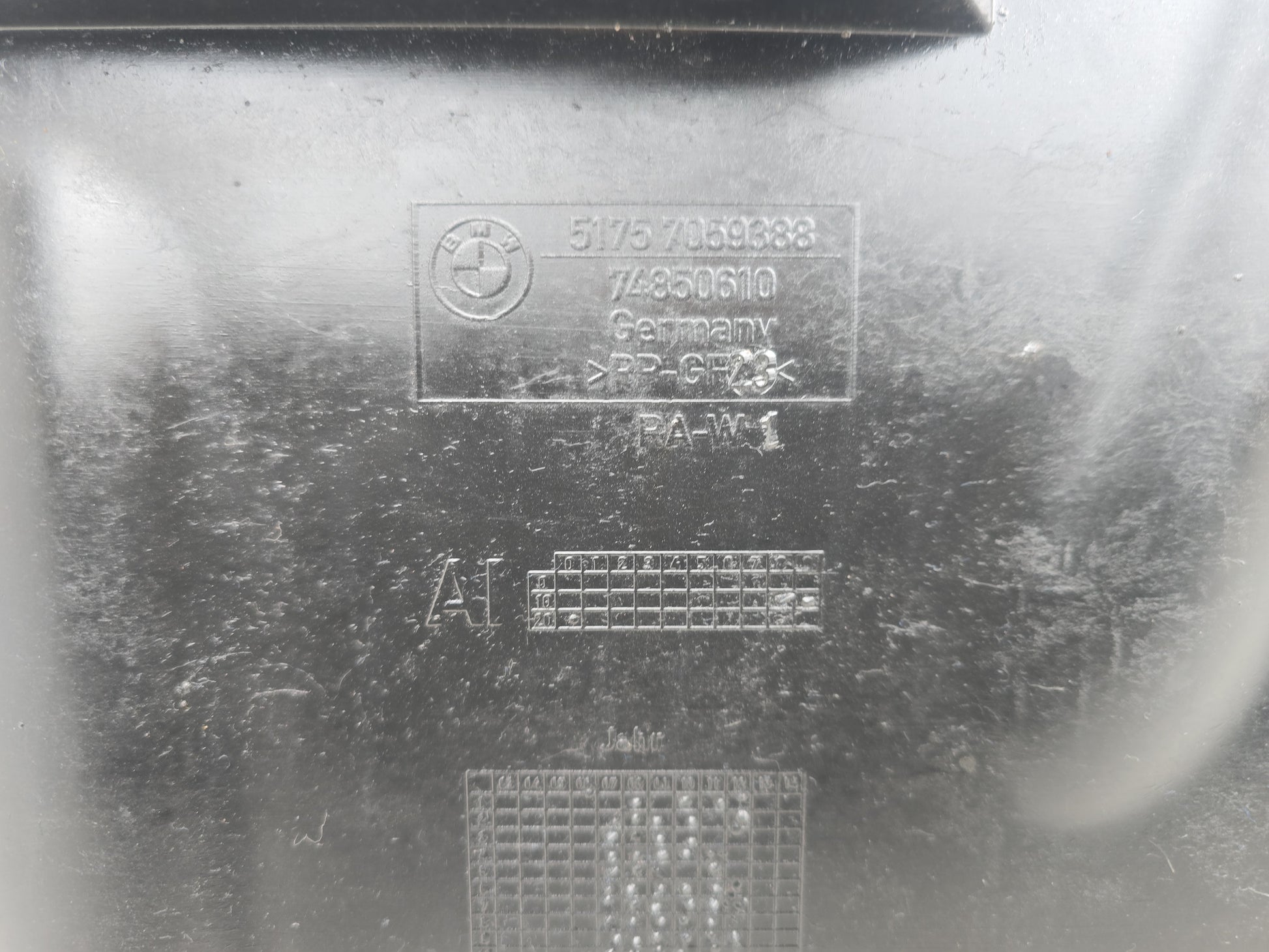 Gearbox undertray  4