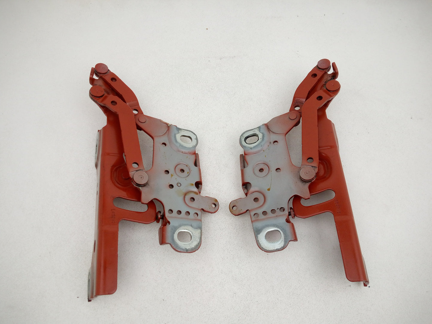 Bonnet Hinges 4