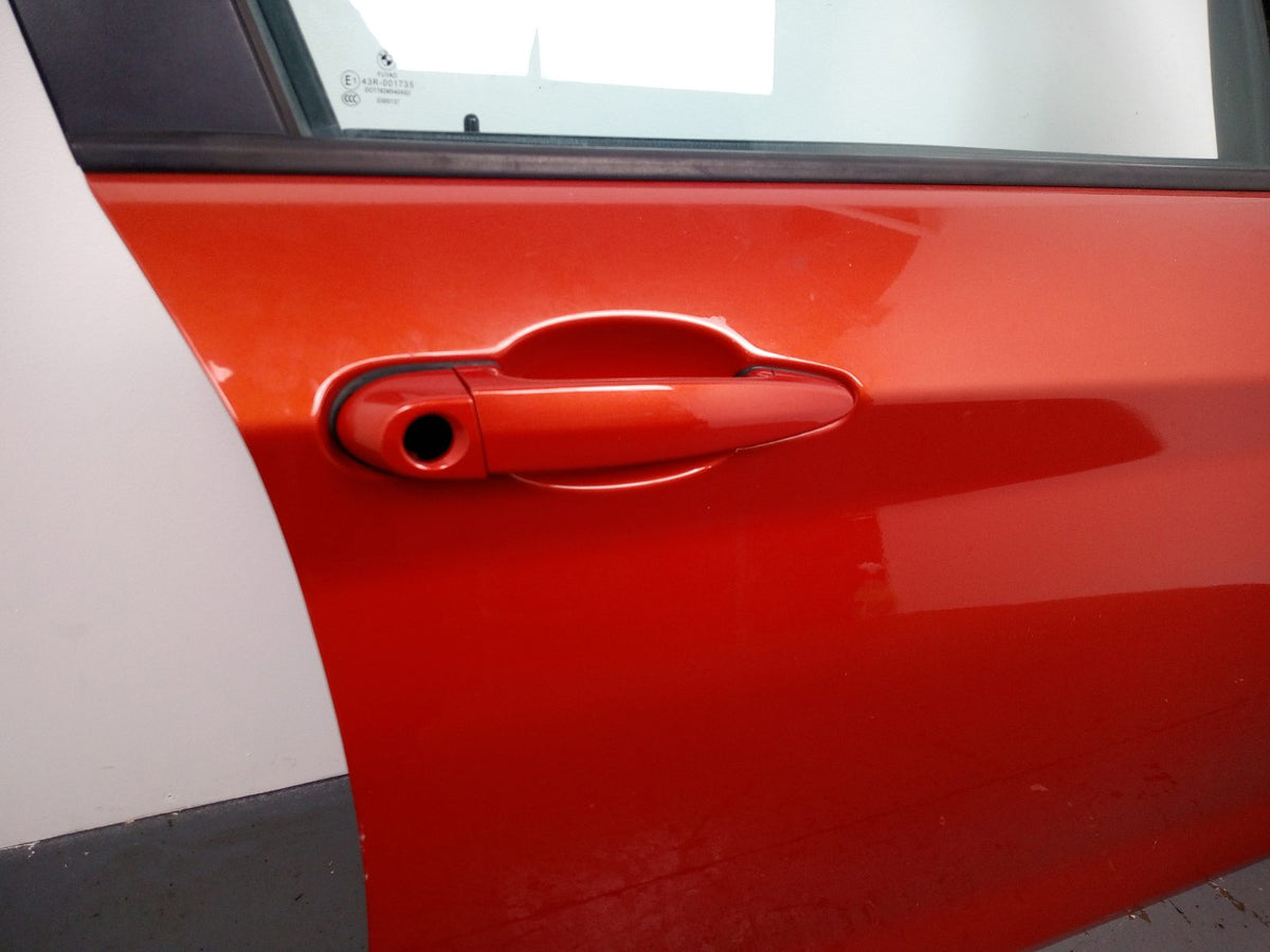 Door Front RH 4