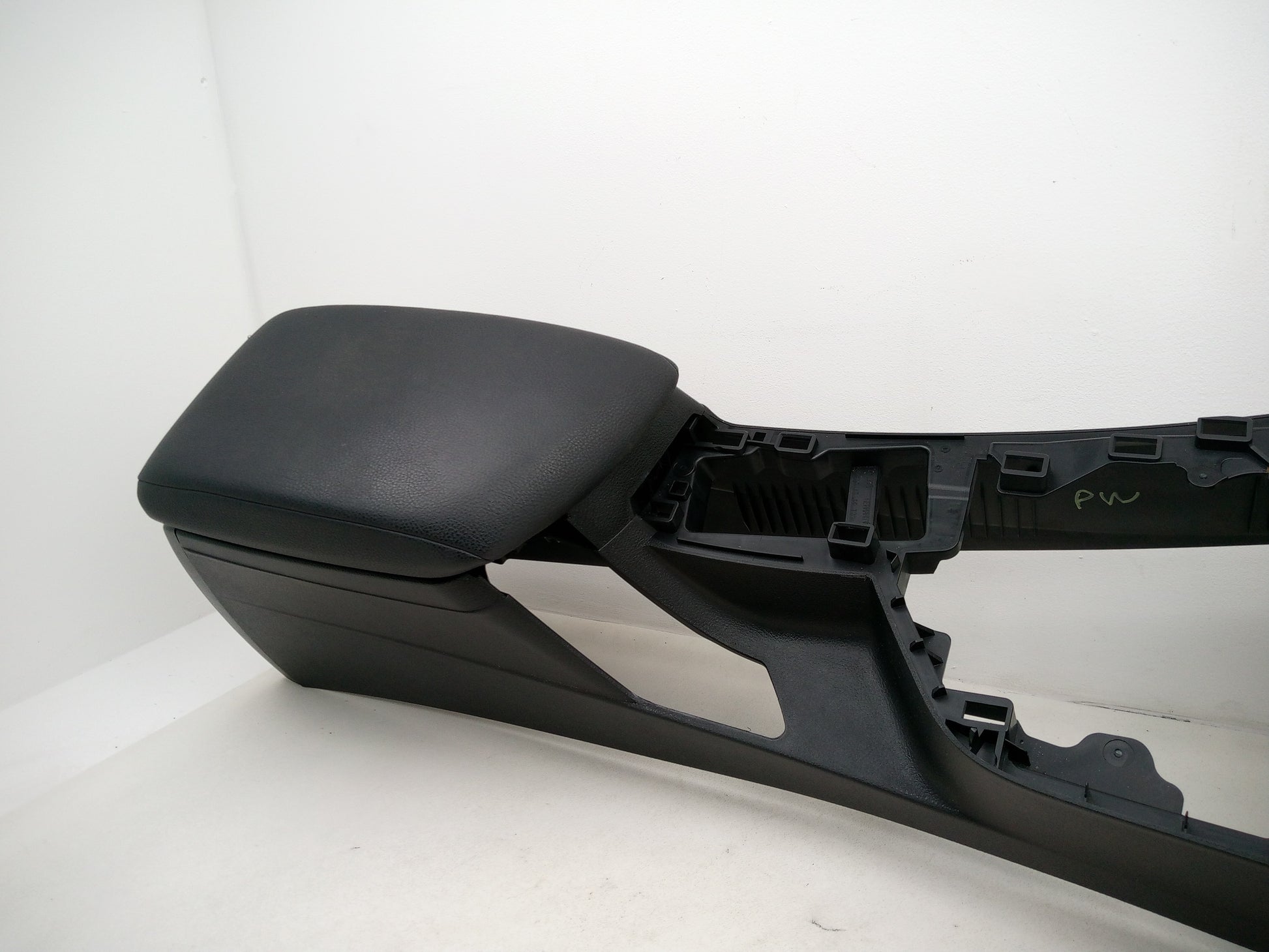 Centre Console Armrest 4