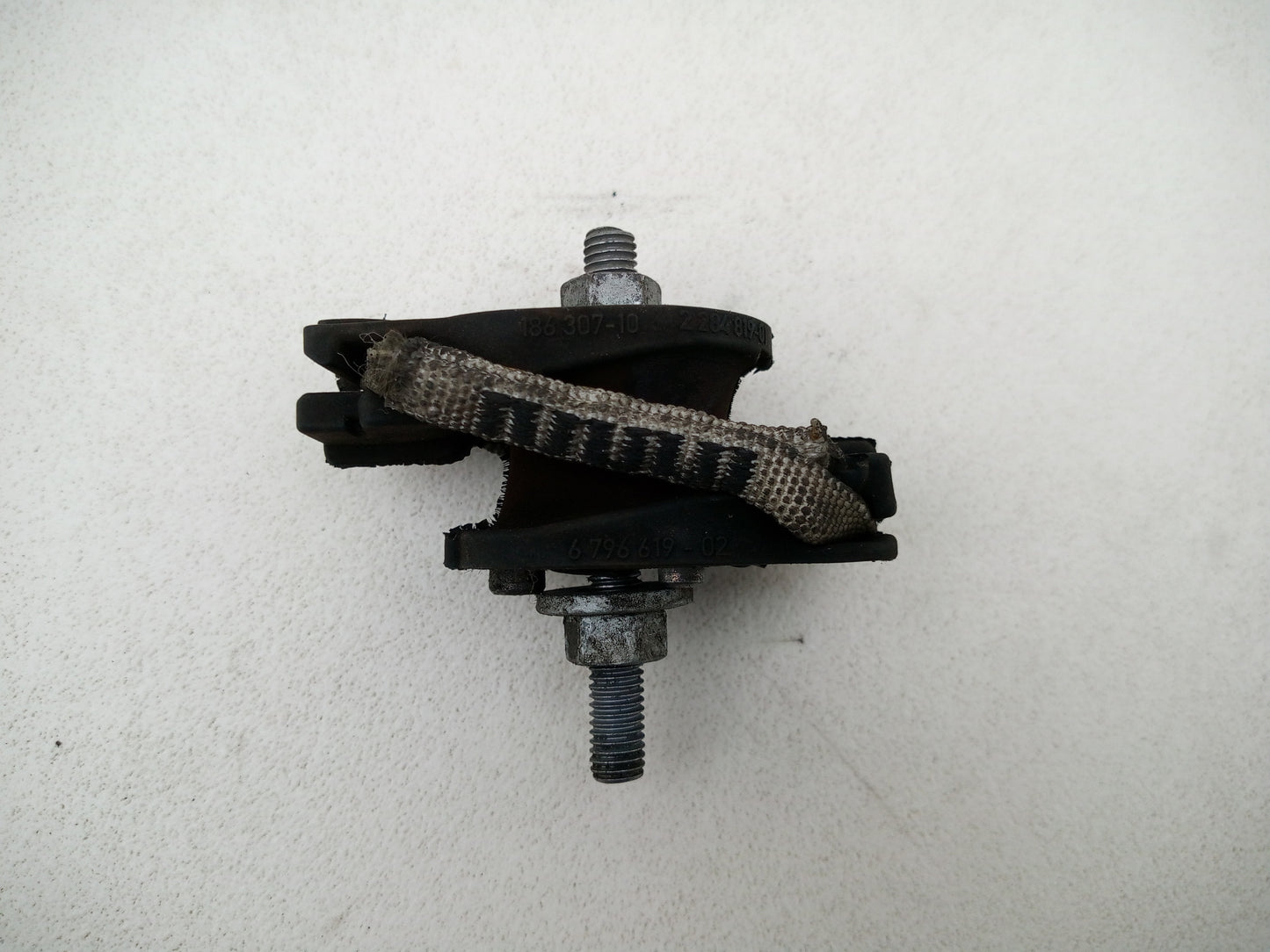 Transmission Mounting Bracket 4