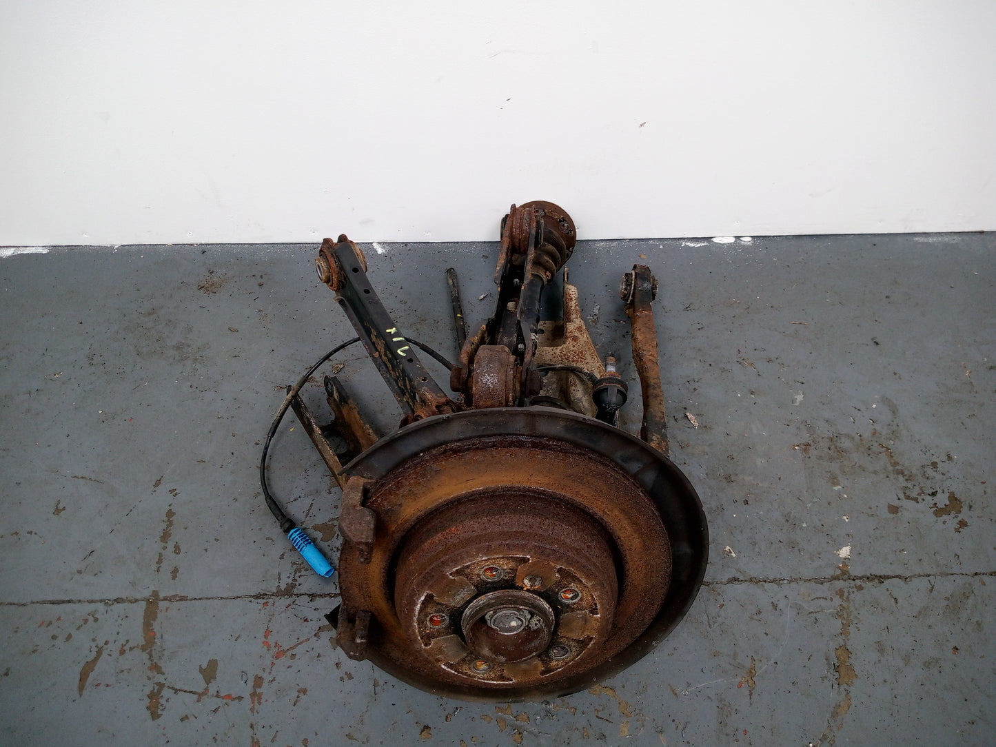Wheel Hub Rear LH 4