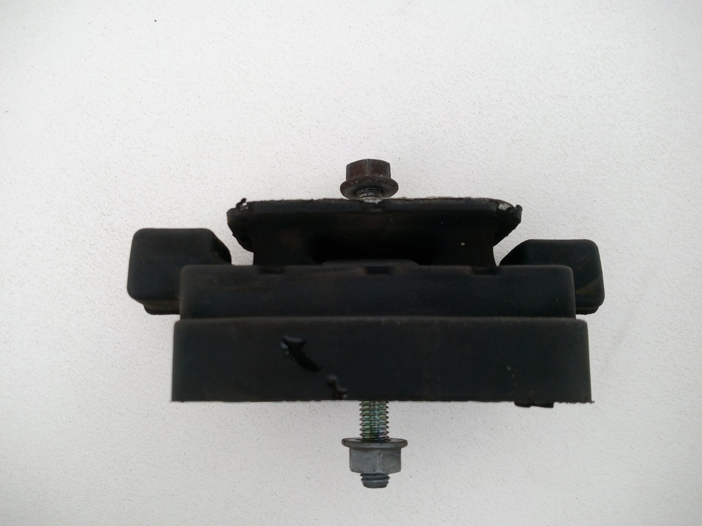 Transmission Mounting Bracket 4