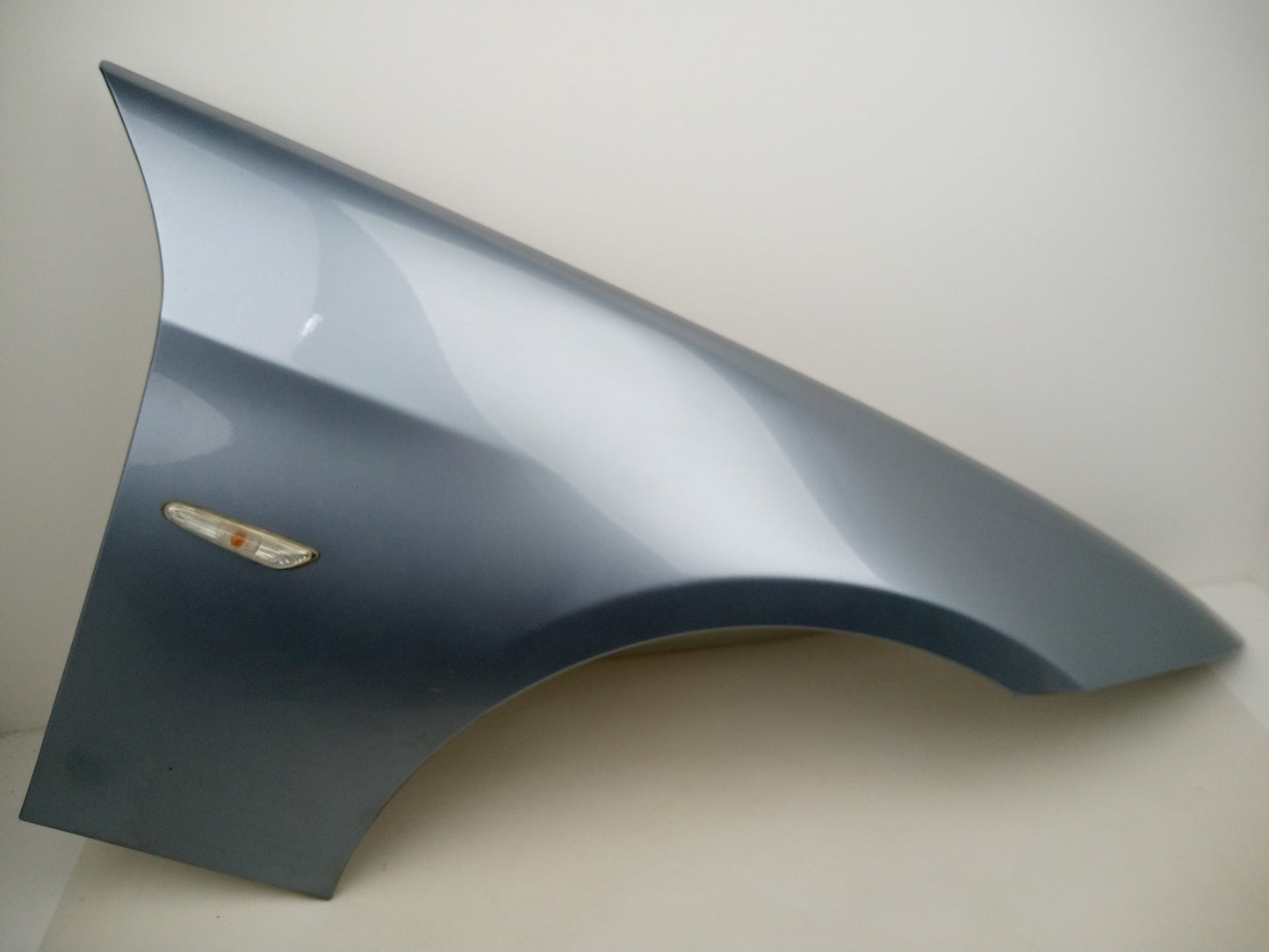 Wing Front RH 4