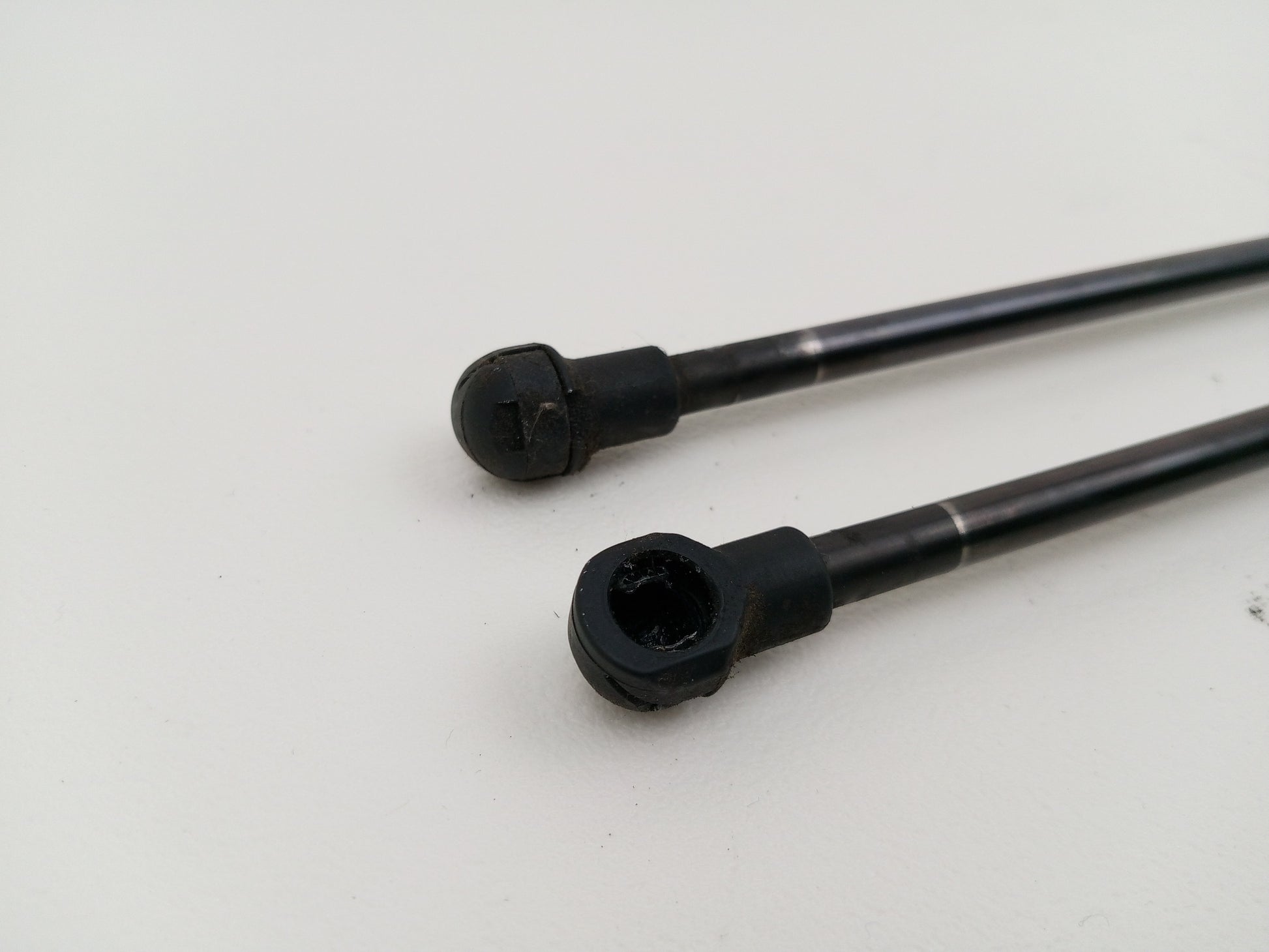Tailgate Support Strut 4
