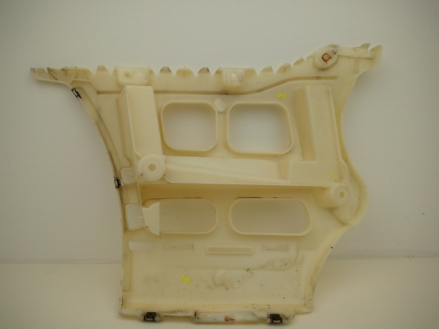 Bumper Rear Bracket RH 4