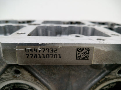 Camshaft Cover  10