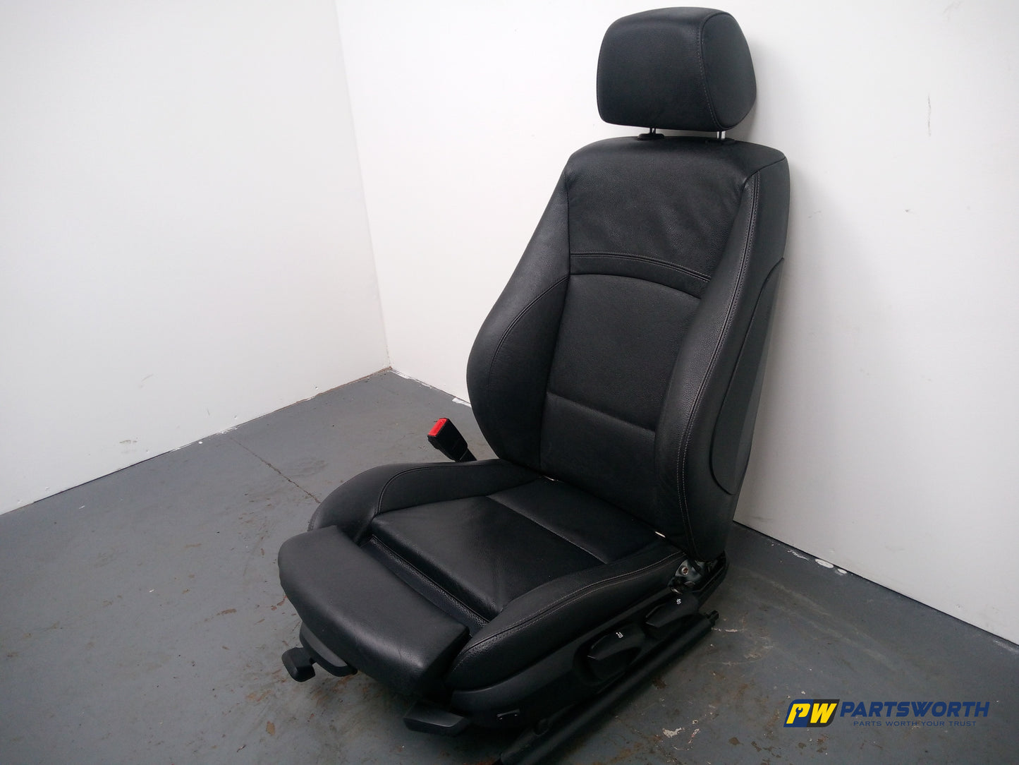 Bmw E90 E91 Lci M Sport Heated Black Leather Front Left N/S Interior Seat - photo 10
