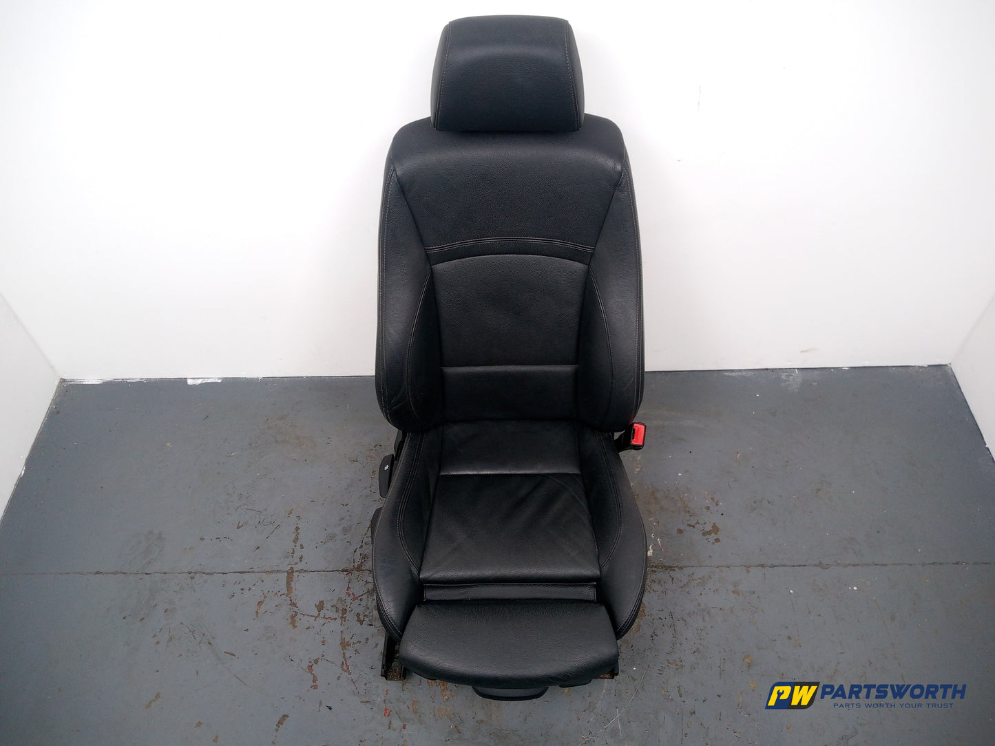 Seat Front RH 4