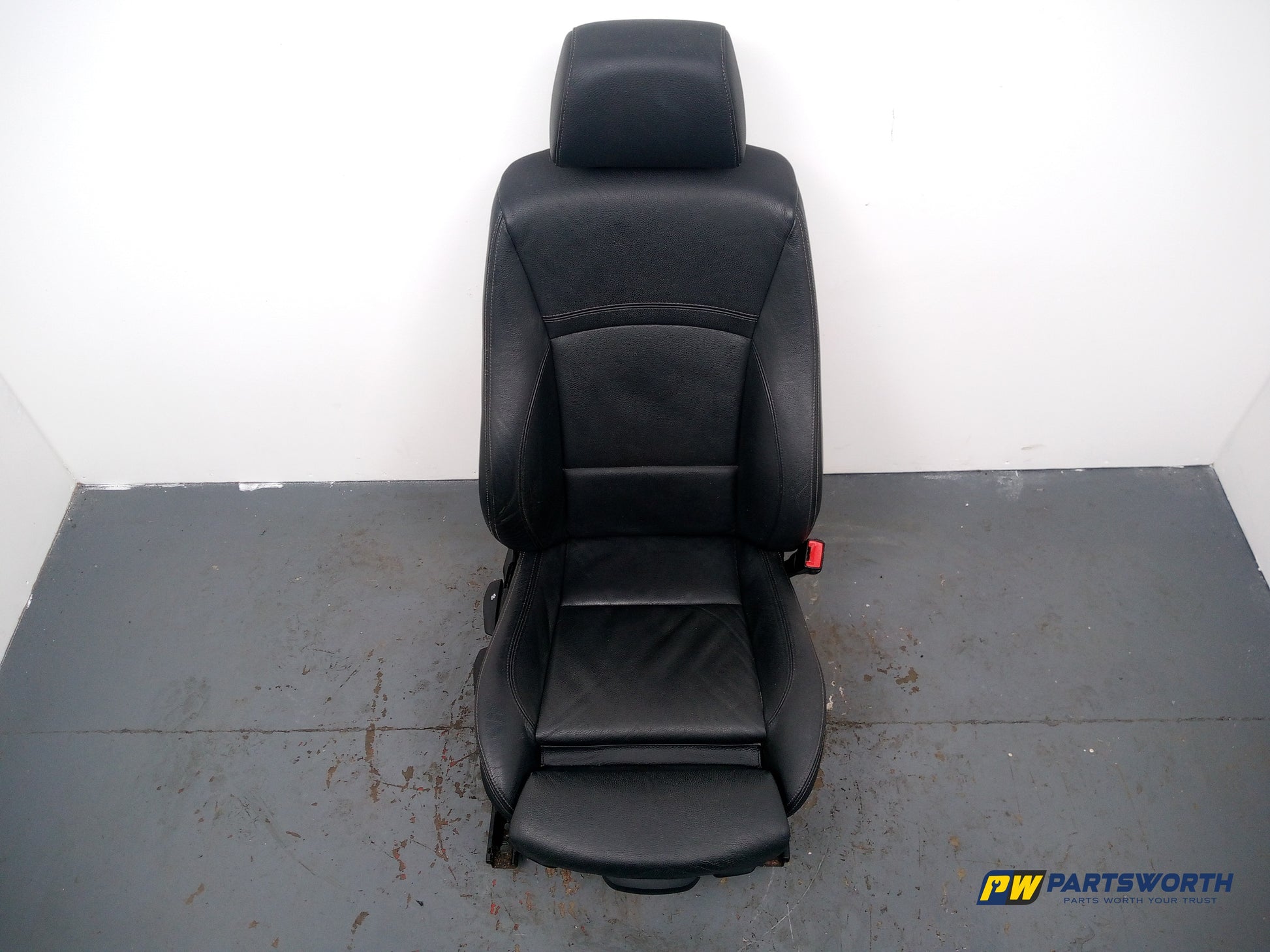 Seat Front RH 4