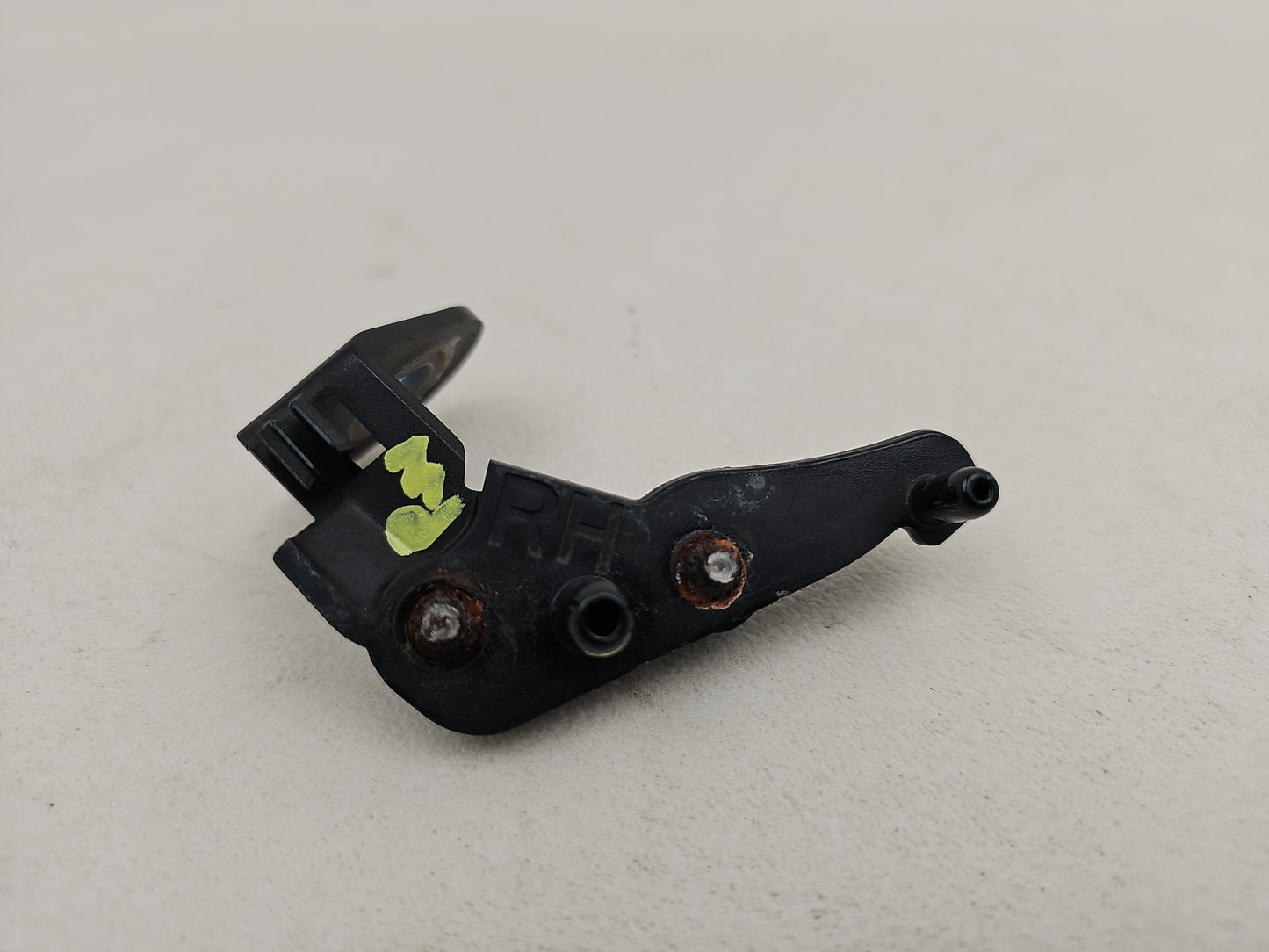 Moulding Insert Wing Front RH 4