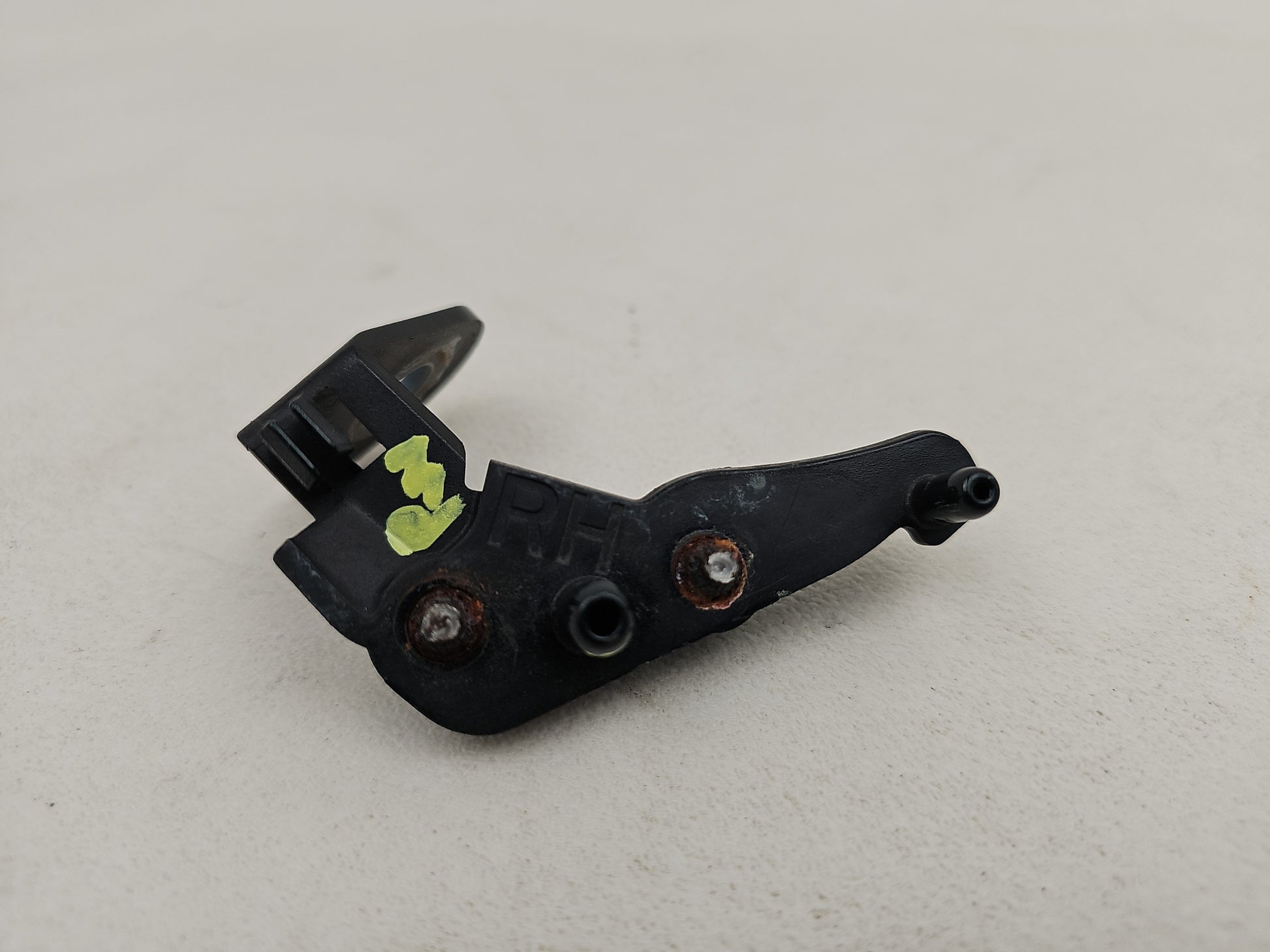 Moulding Insert Wing Front RH 4