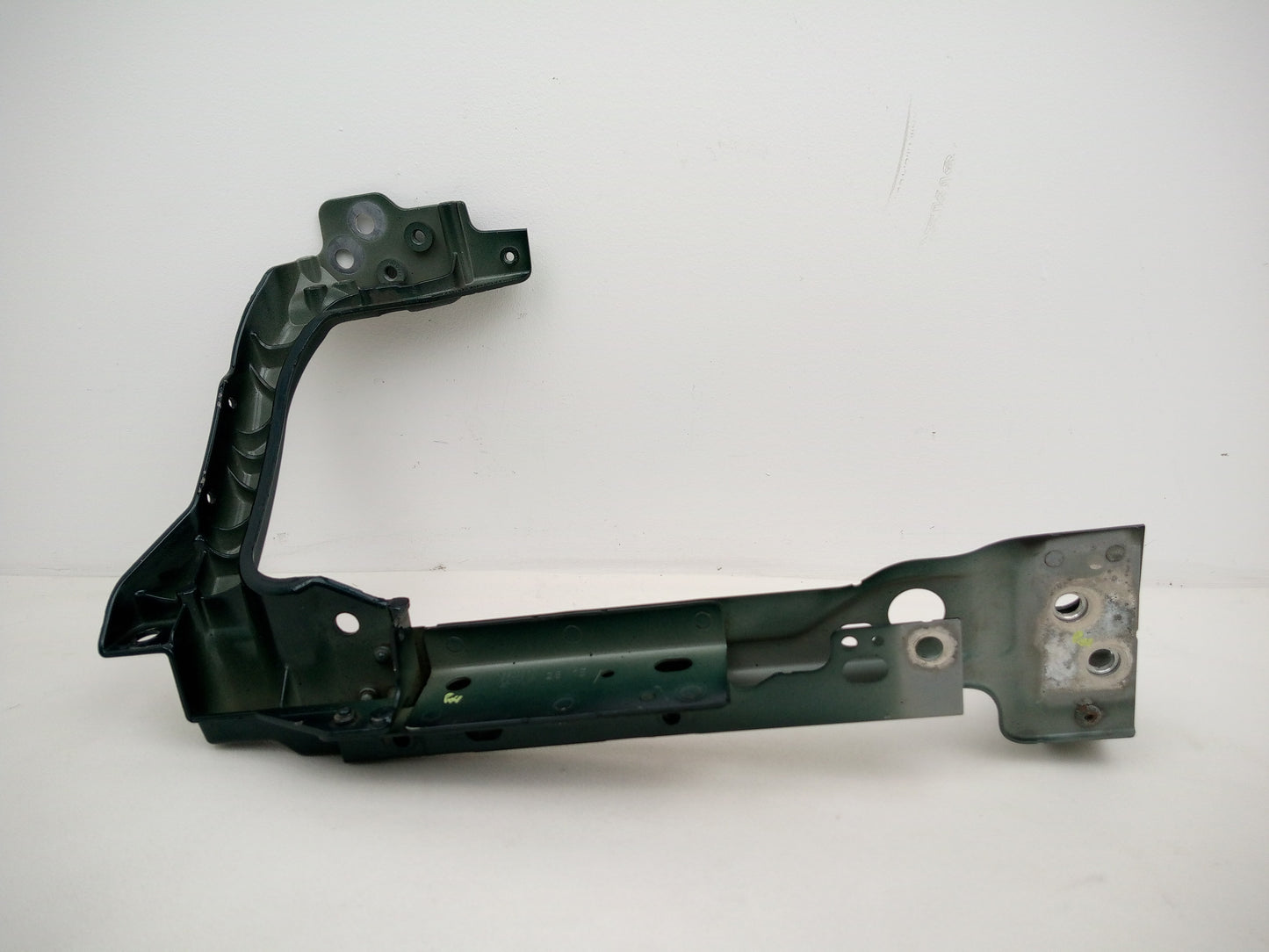 Headlamp Panel Support Bracket LH 4