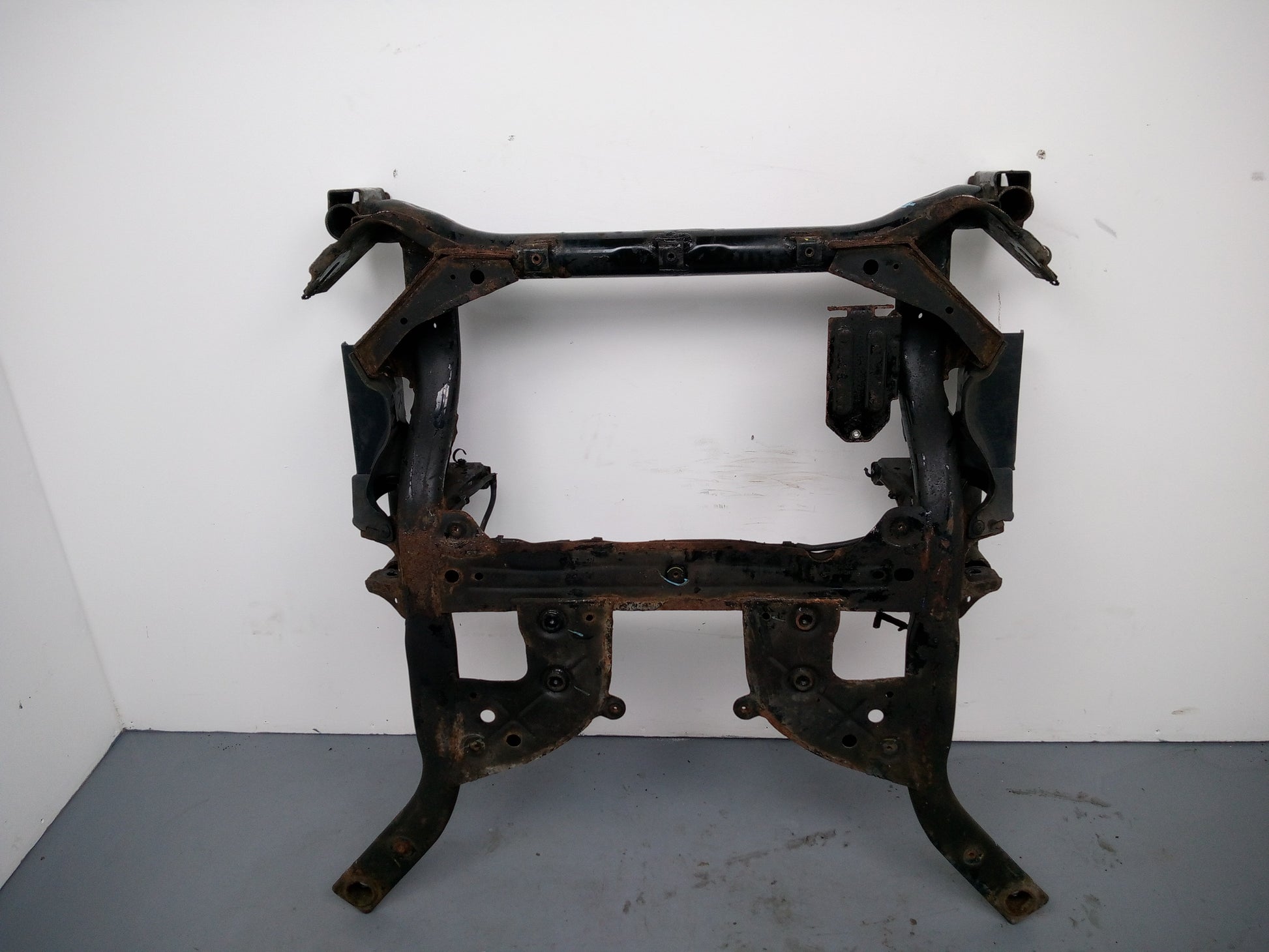 Subframe Front 4
