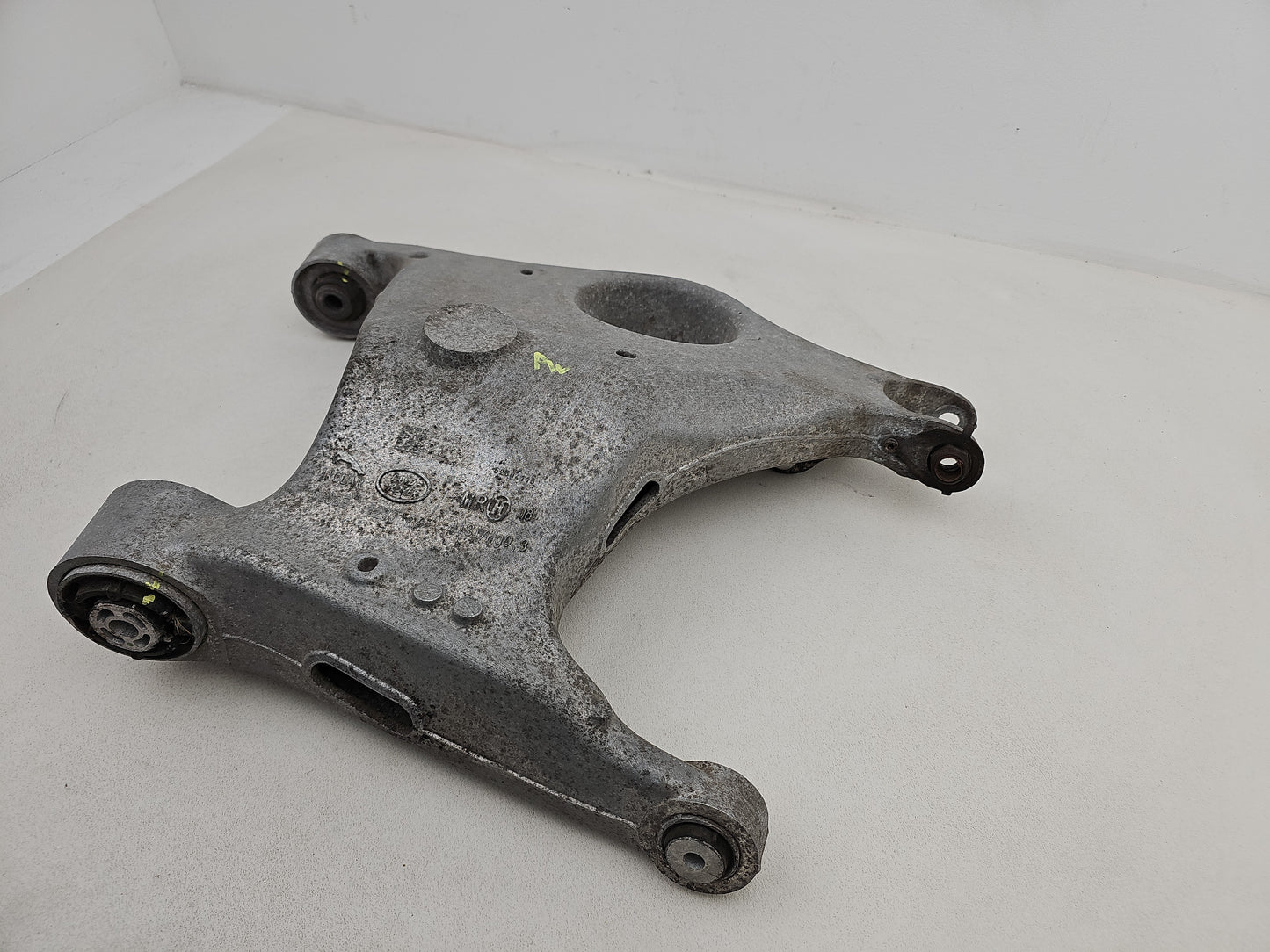 Suspension Arm Rear Wishbone LH 4