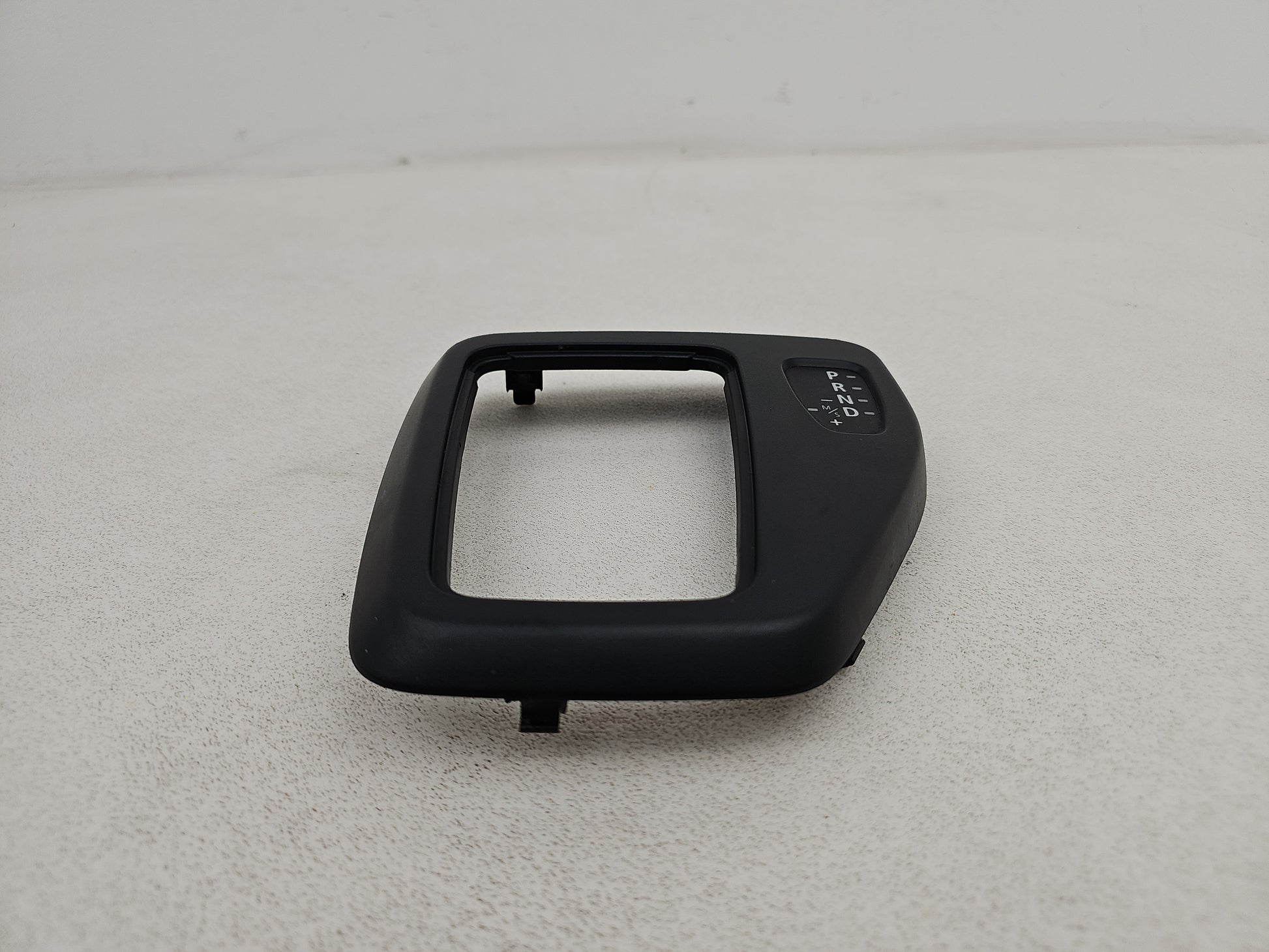 Centre Console Trim  4