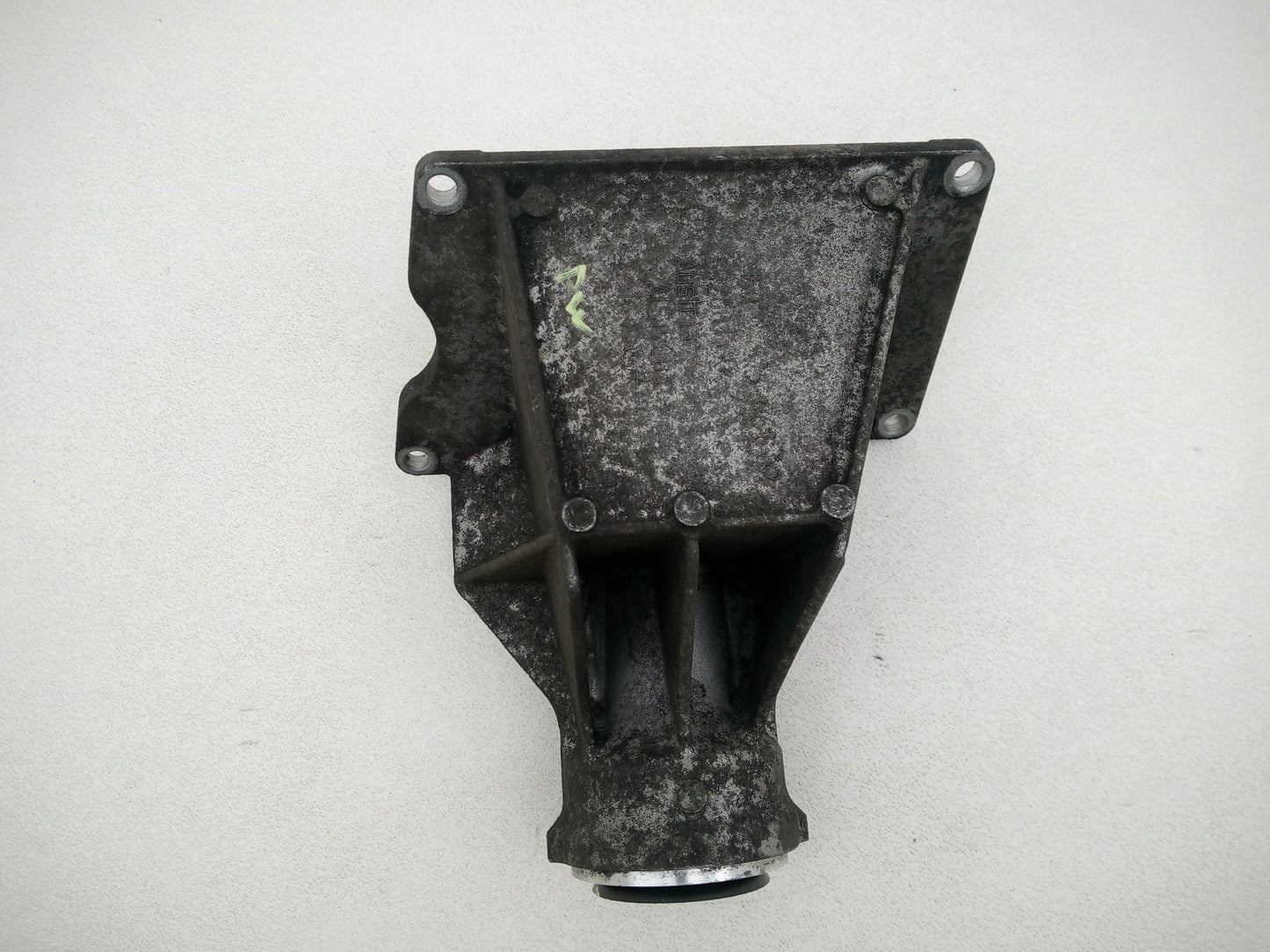 Engine Mounting Bracket 4