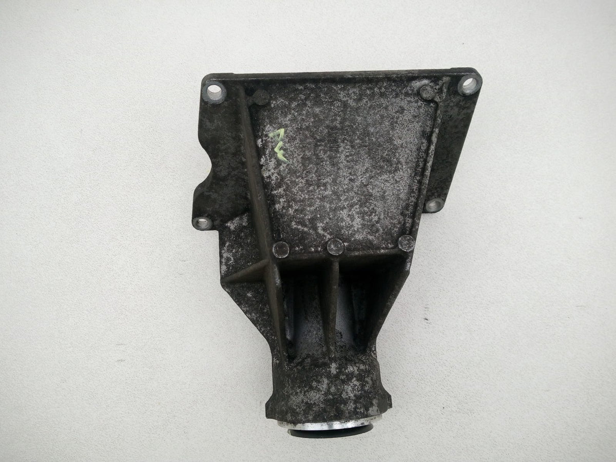 Engine Mounting Bracket 4