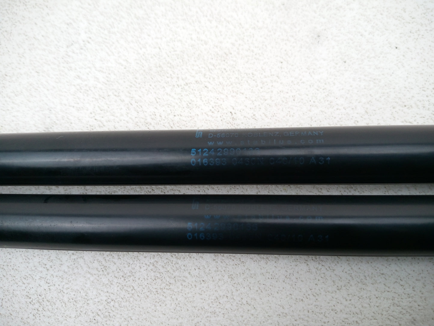 Tailgate Lift Handle 4