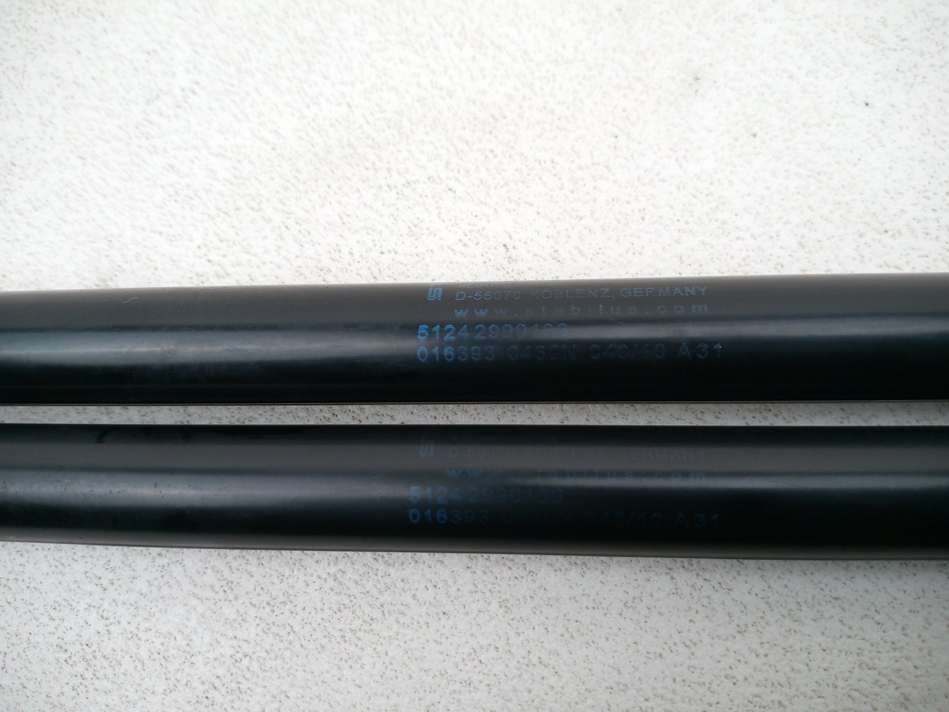 Tailgate Lift Handle 4