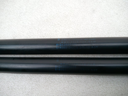 Tailgate Lift Handle 4