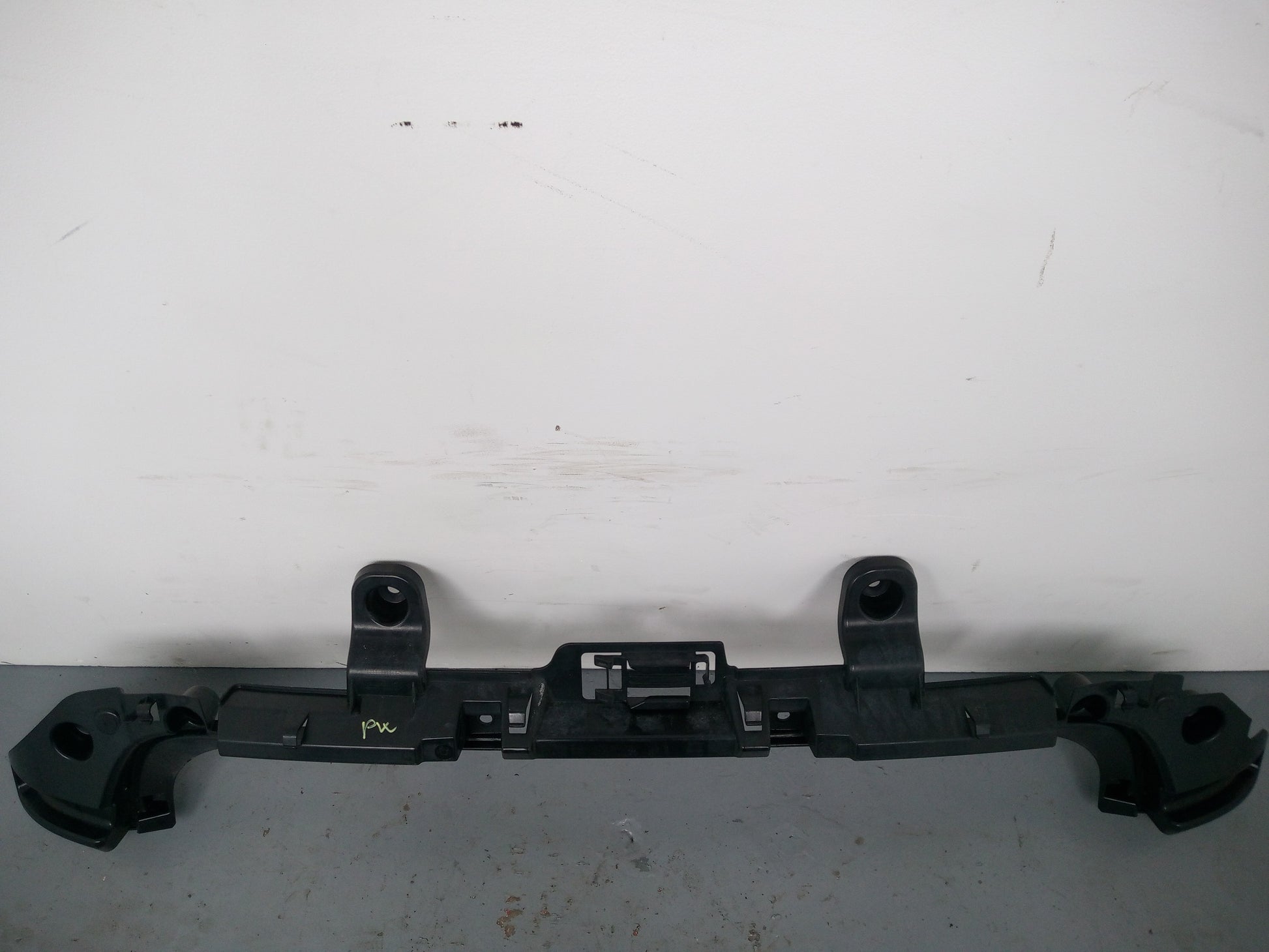 Exterior bracket 4