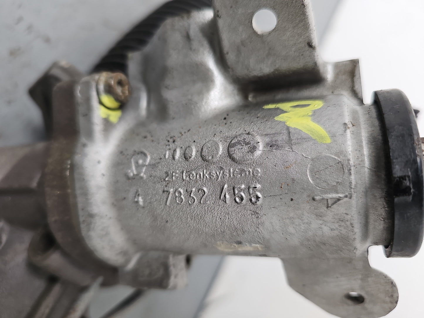Steering Rack or Box 10