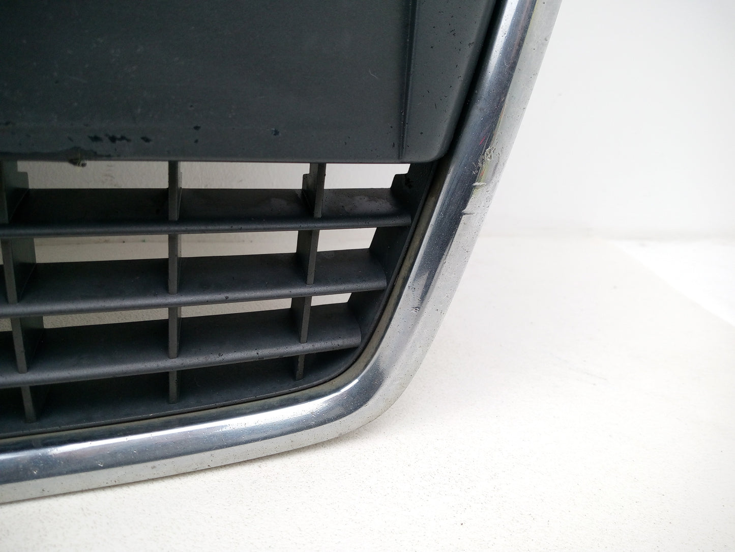 Grille Front 4