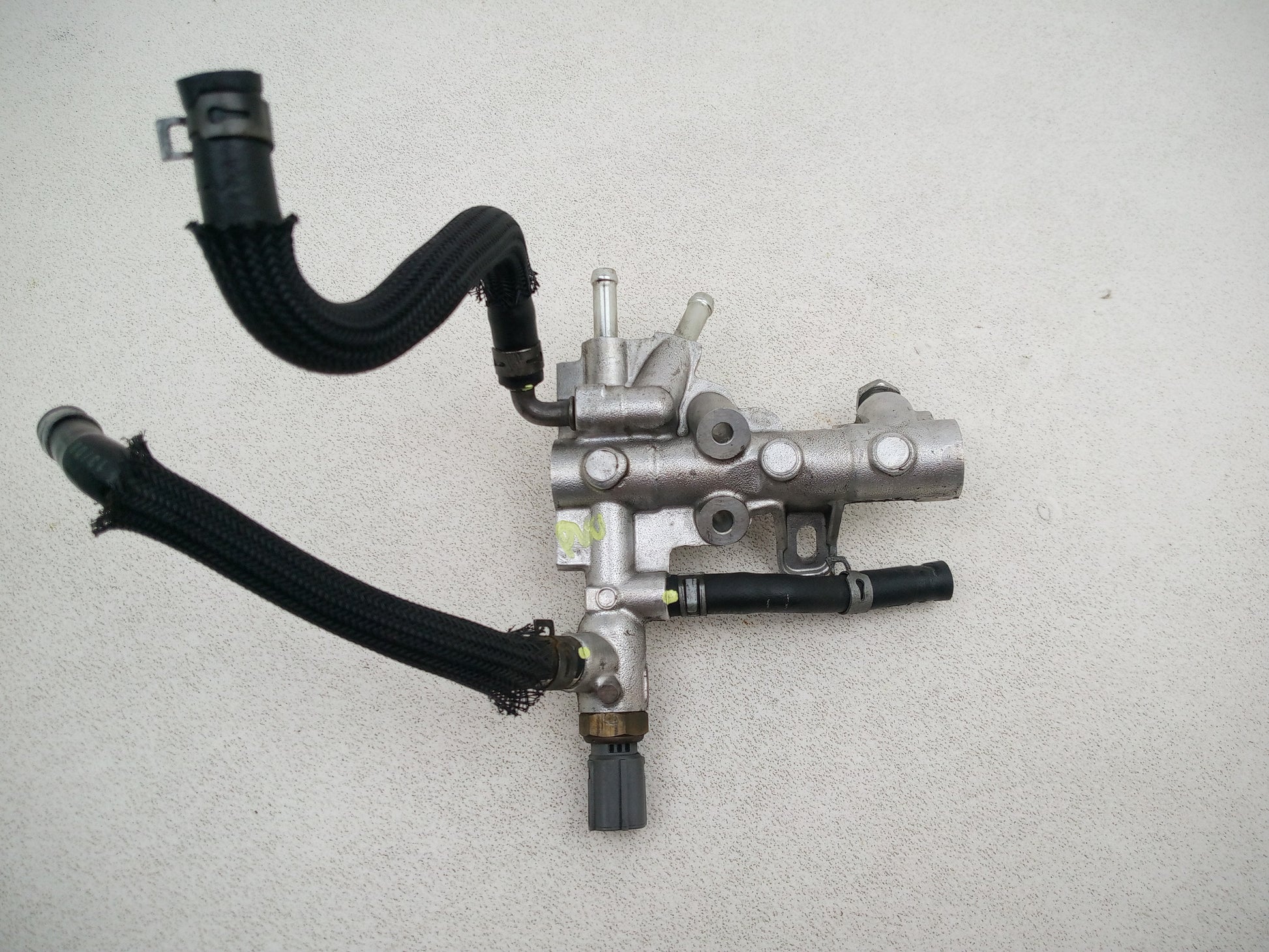 High pressure fuel pump 4
