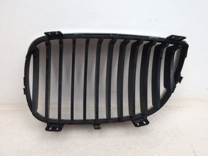 Grille Front 4