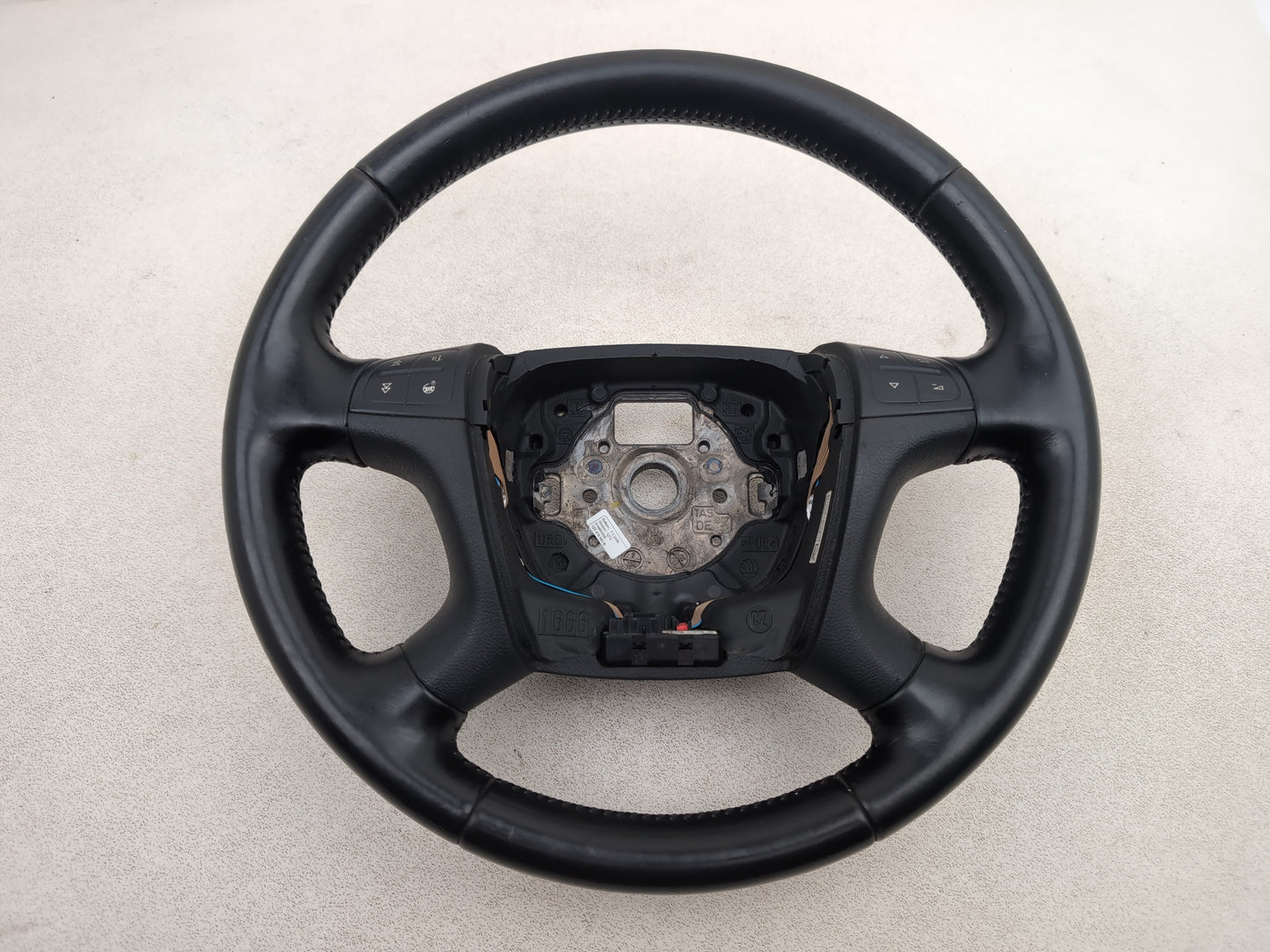 Steering Wheel 4
