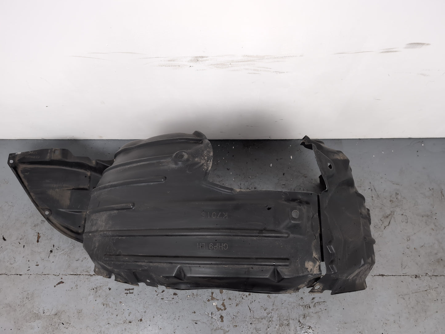 Moulding Wheel Arch Rear LH 4