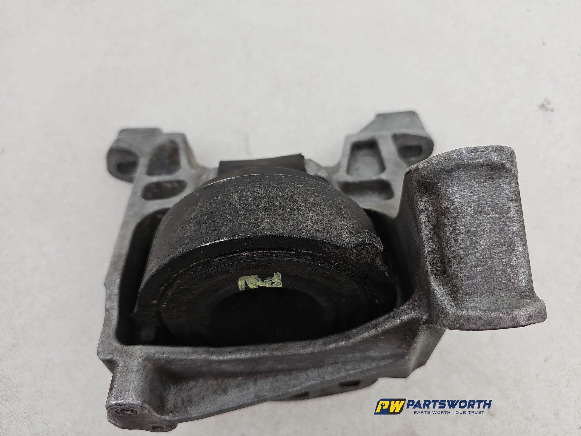 Engine Mounting RH 4