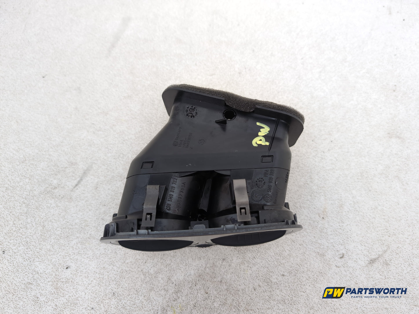 Dashboard Trim With Air Vent  4