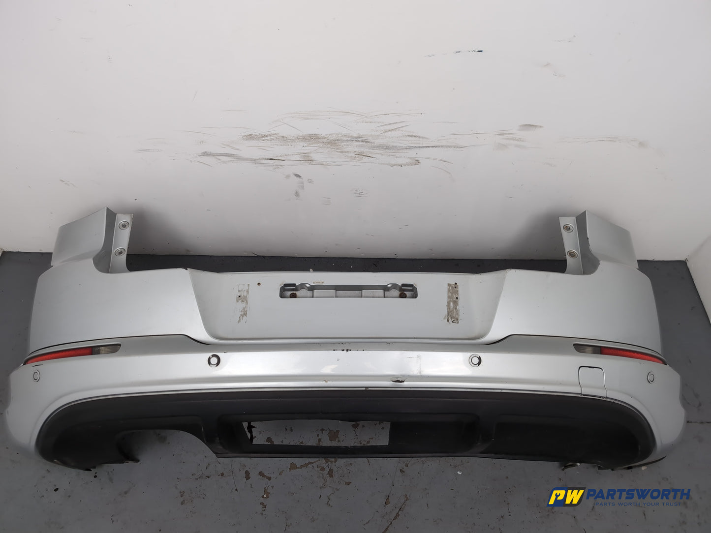 Volkswagen Tiguan Rline Tdi Rear Bumper Reflex Silver Metallic La7w - photo 4