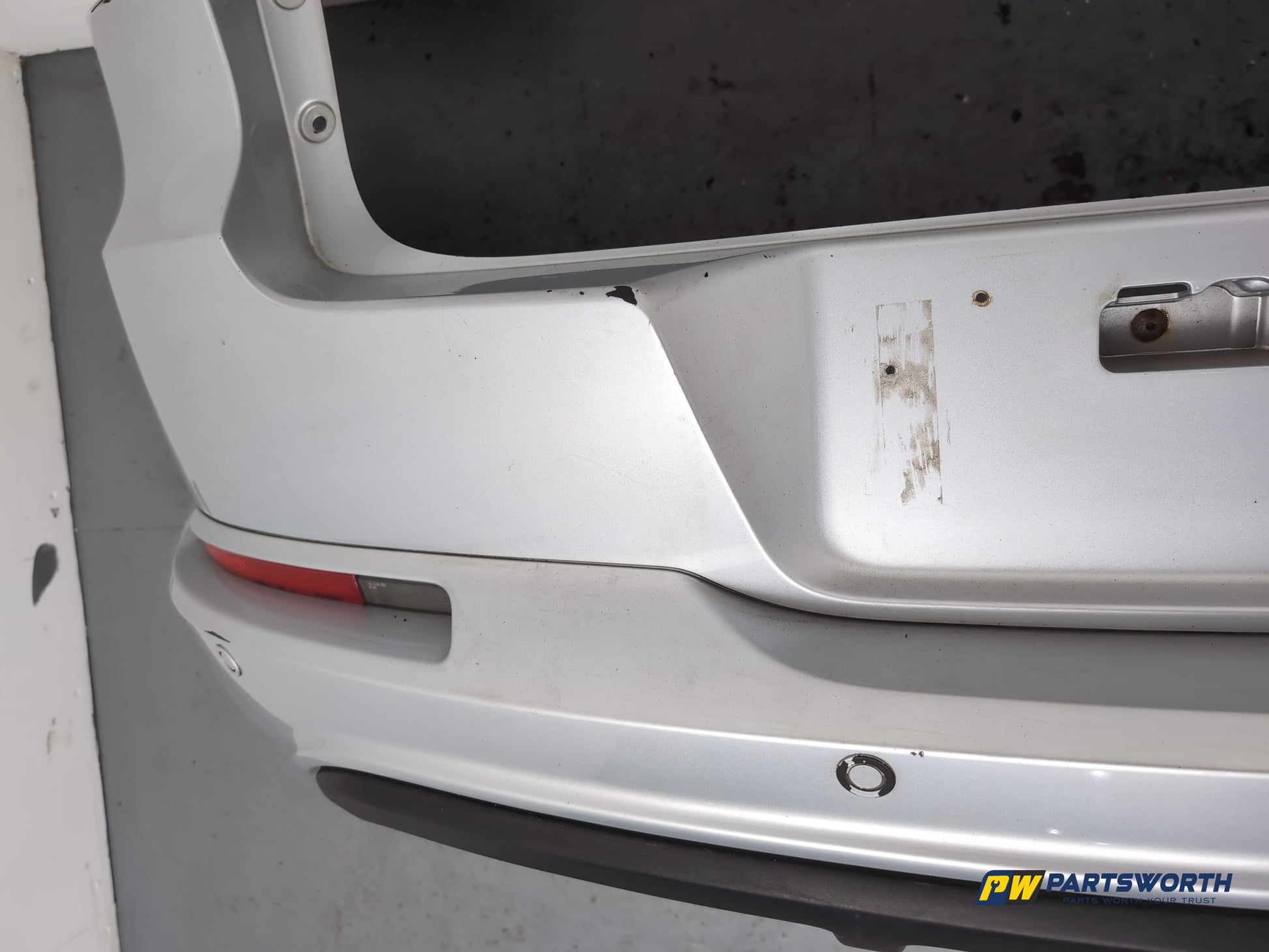 Volkswagen Tiguan Rline Tdi Rear Bumper Reflex Silver Metallic La7w - photo 10
