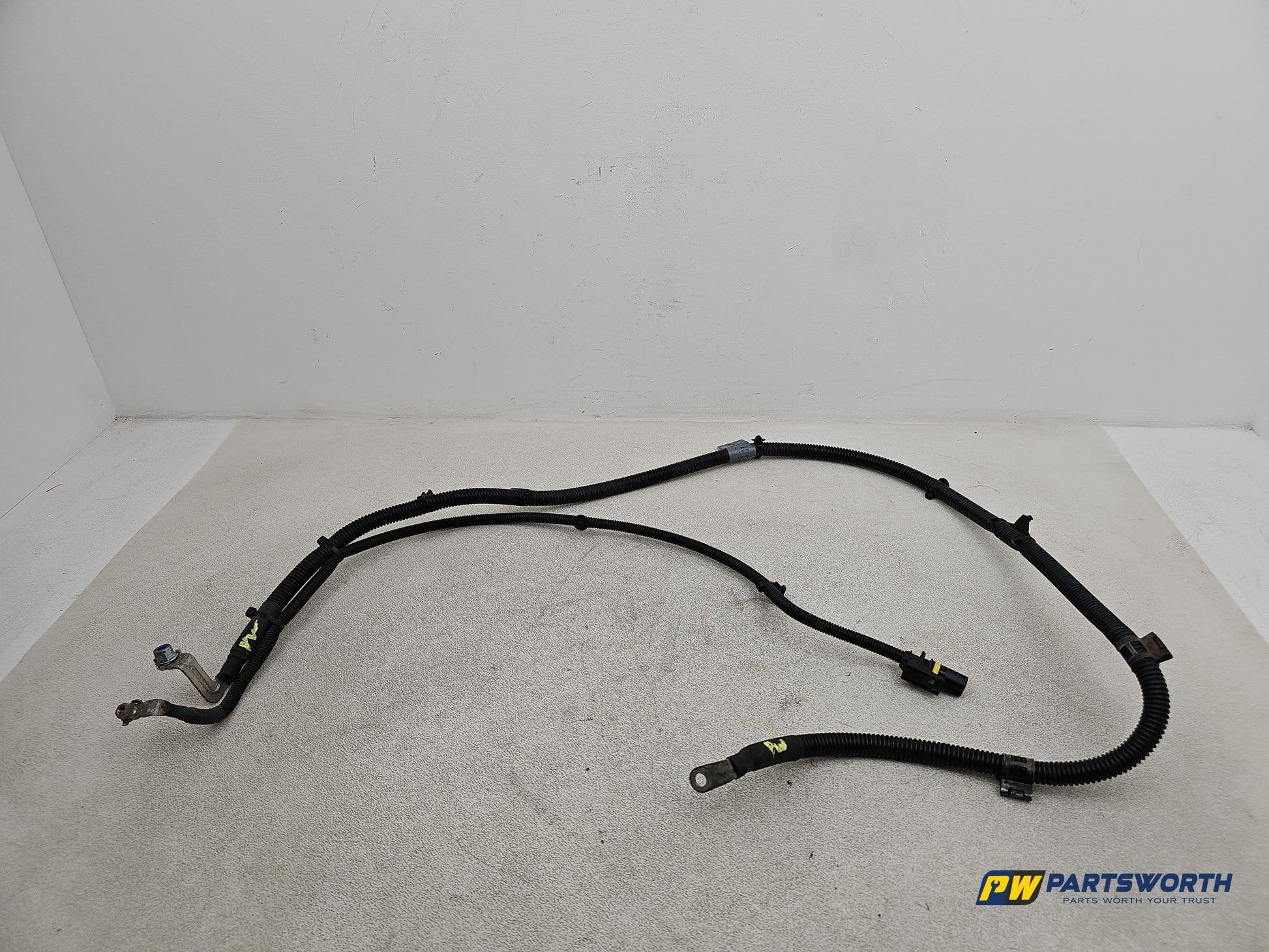 BATTERY TO ALTERNATOR WIRING LOOM 4