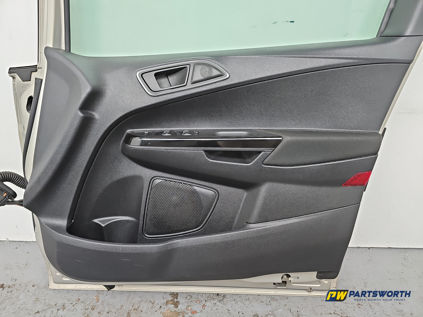Door Front RH 10