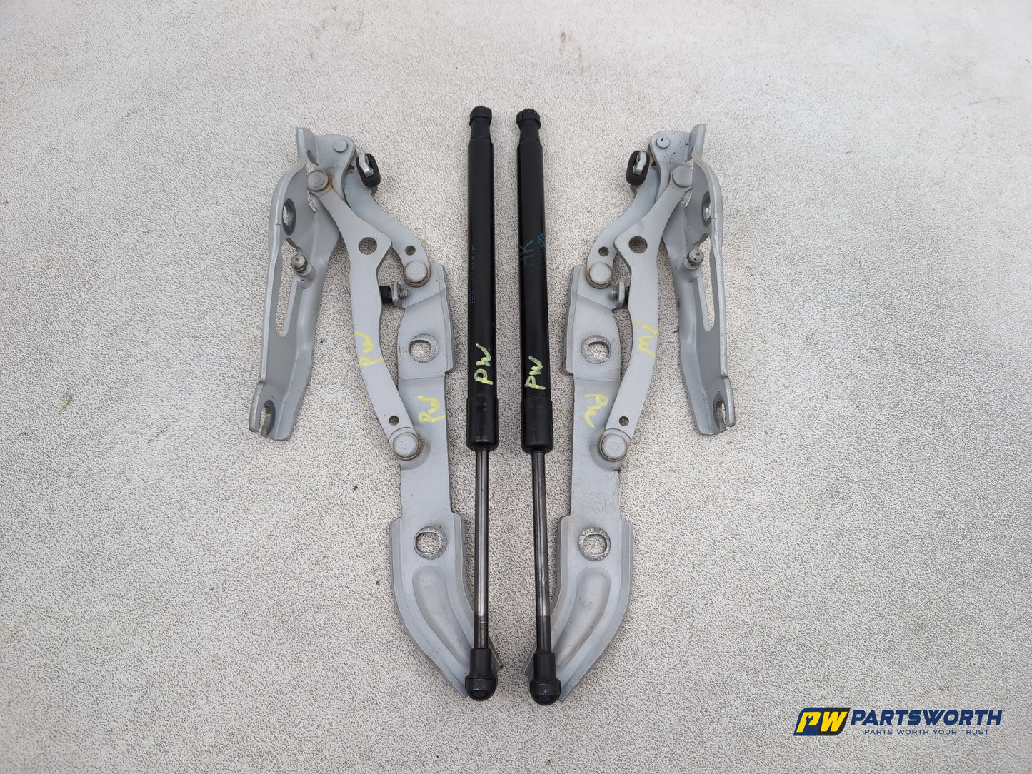 Misc Hinge 4