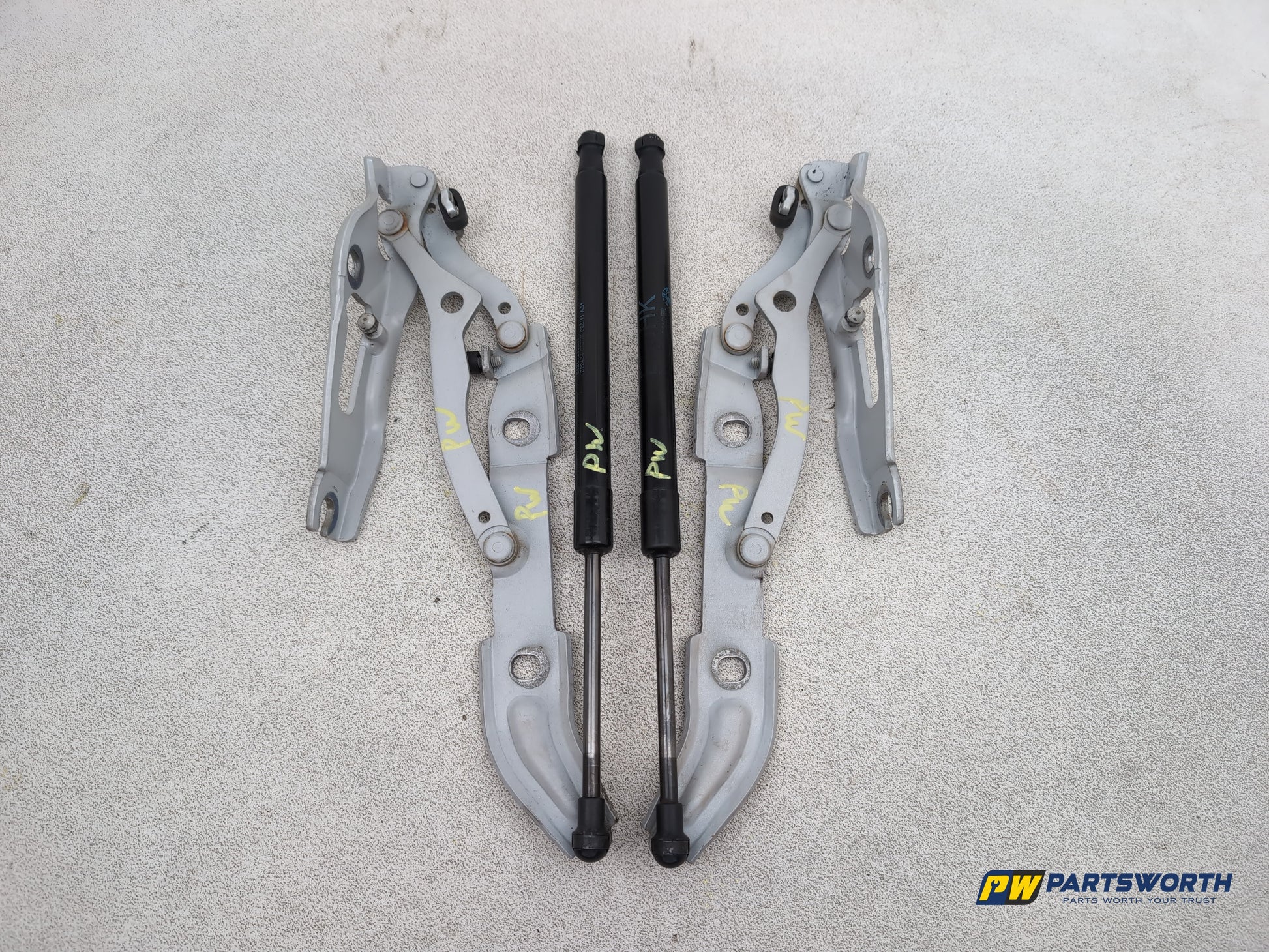 Misc Hinge 4