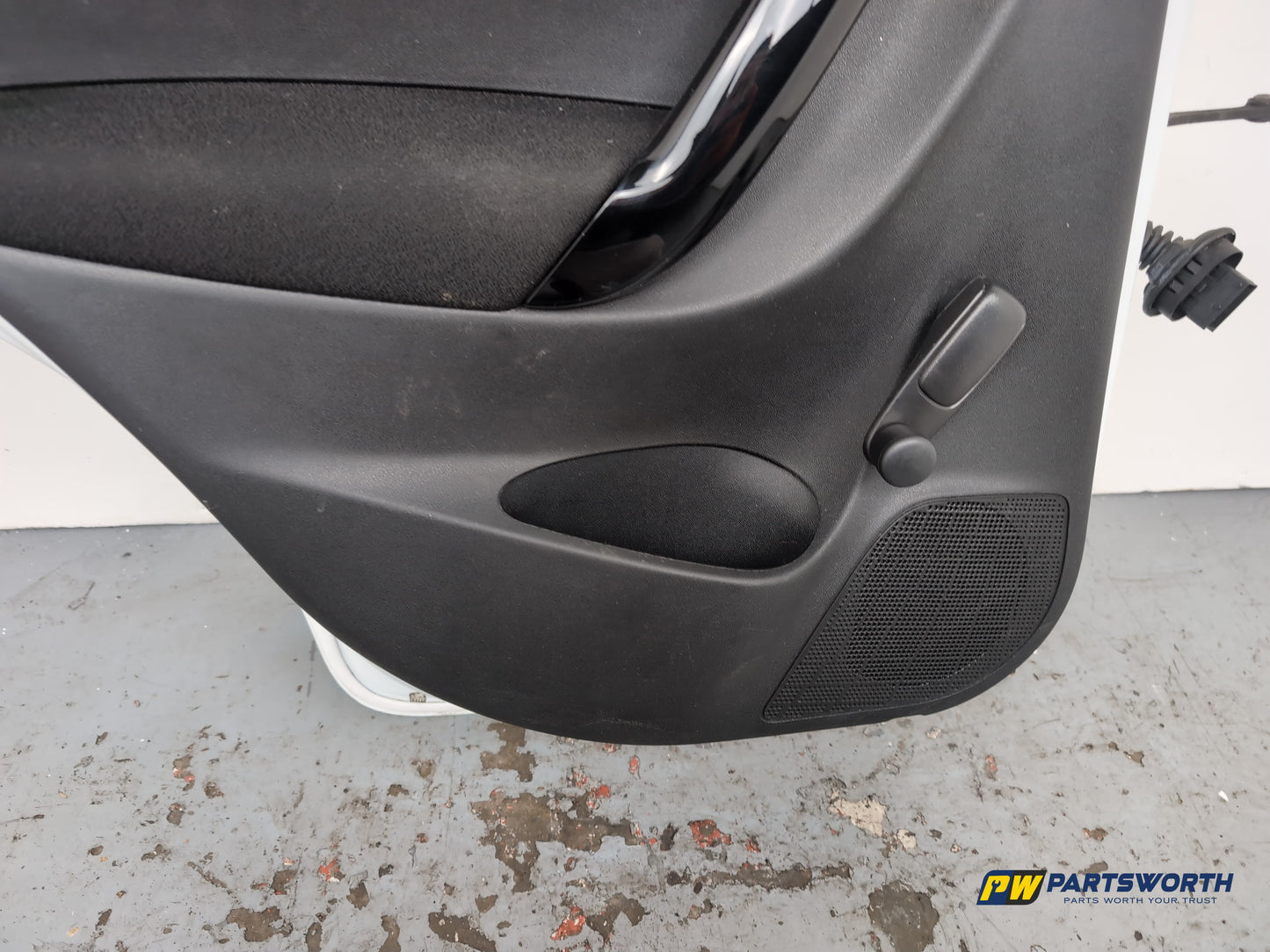 Door Rear LH 10