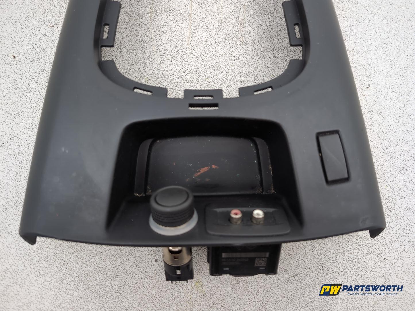 Centre Console Trim  4