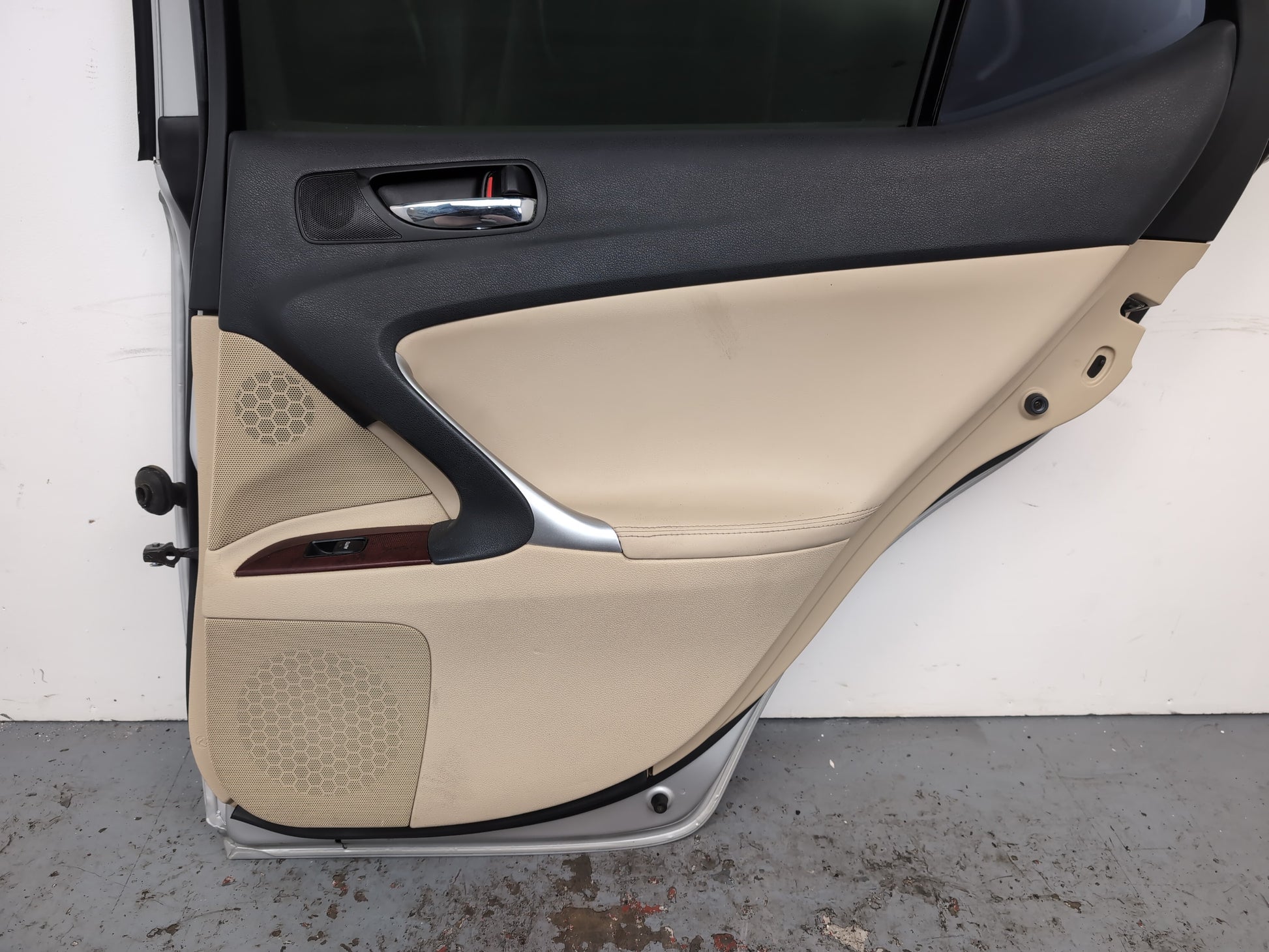 Door Rear RH 13