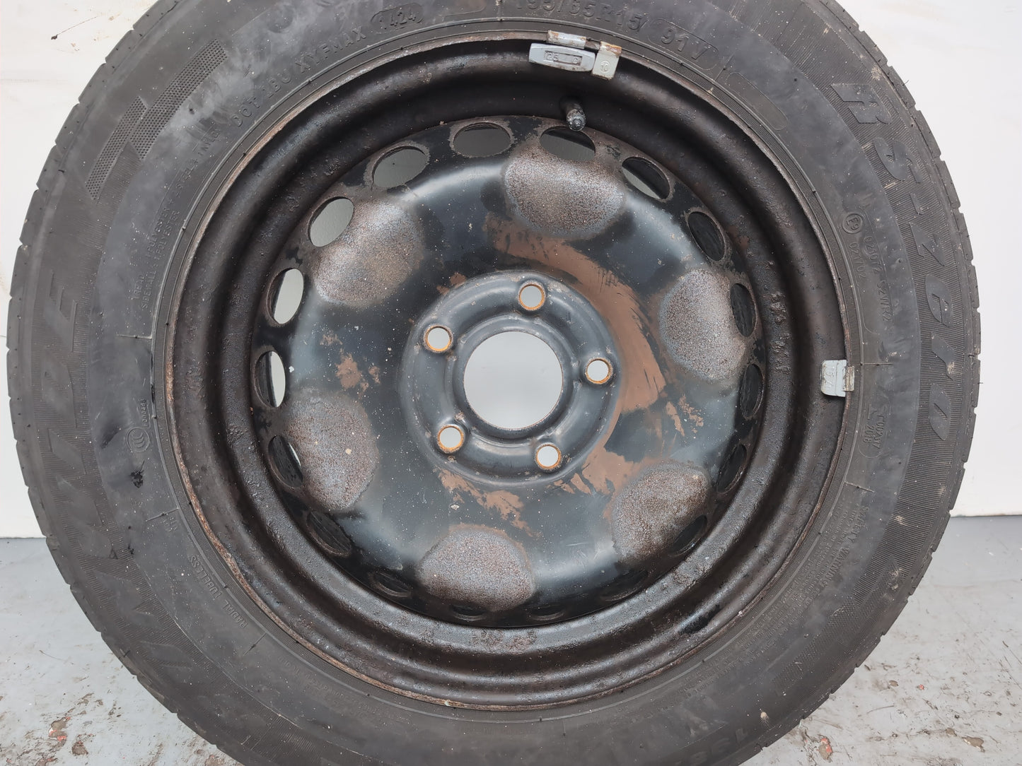 Renault Scenic Bizu Wheel With Tyre 195/65 R15 - photo 4