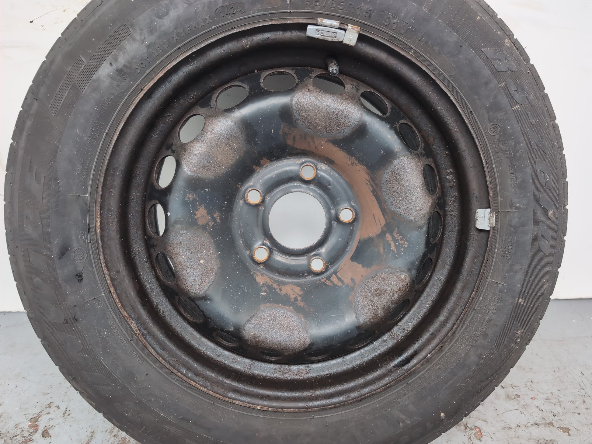 Renault Scenic Bizu Wheel With Tyre 195/65 R15 - photo 4