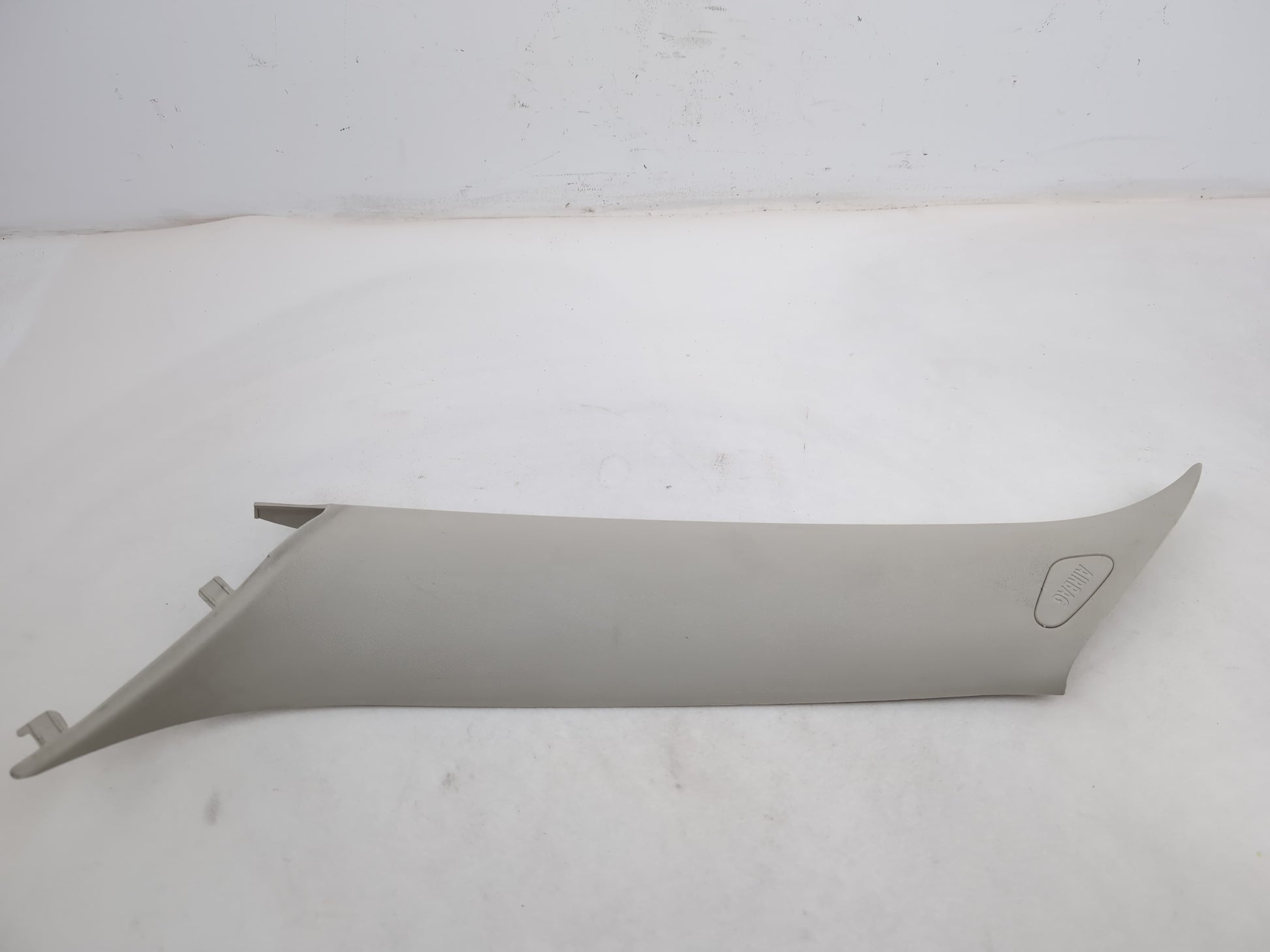 LH A Pillar Trim  4